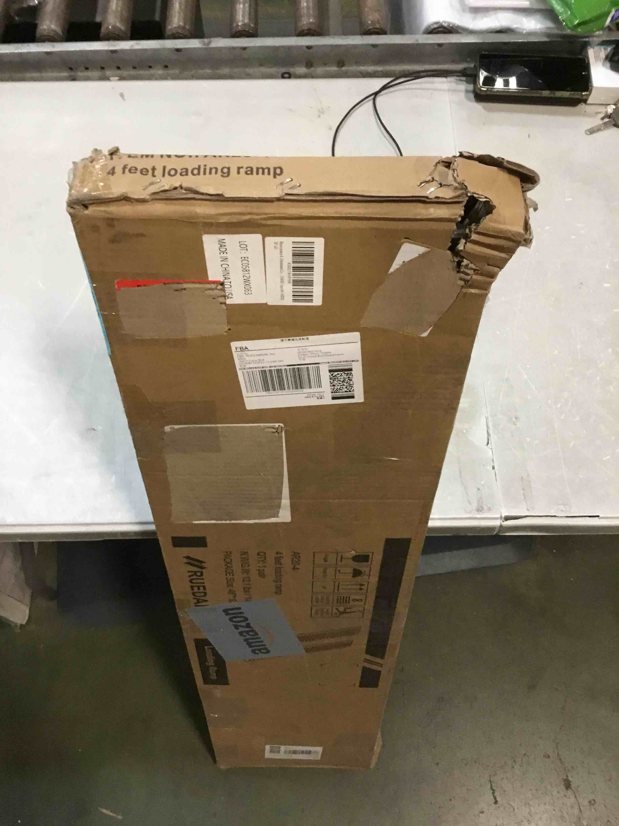 https://s3.amazonaws.com/lotting-images-prod/bidfta/BLU5851913_1710858380774.jpeg