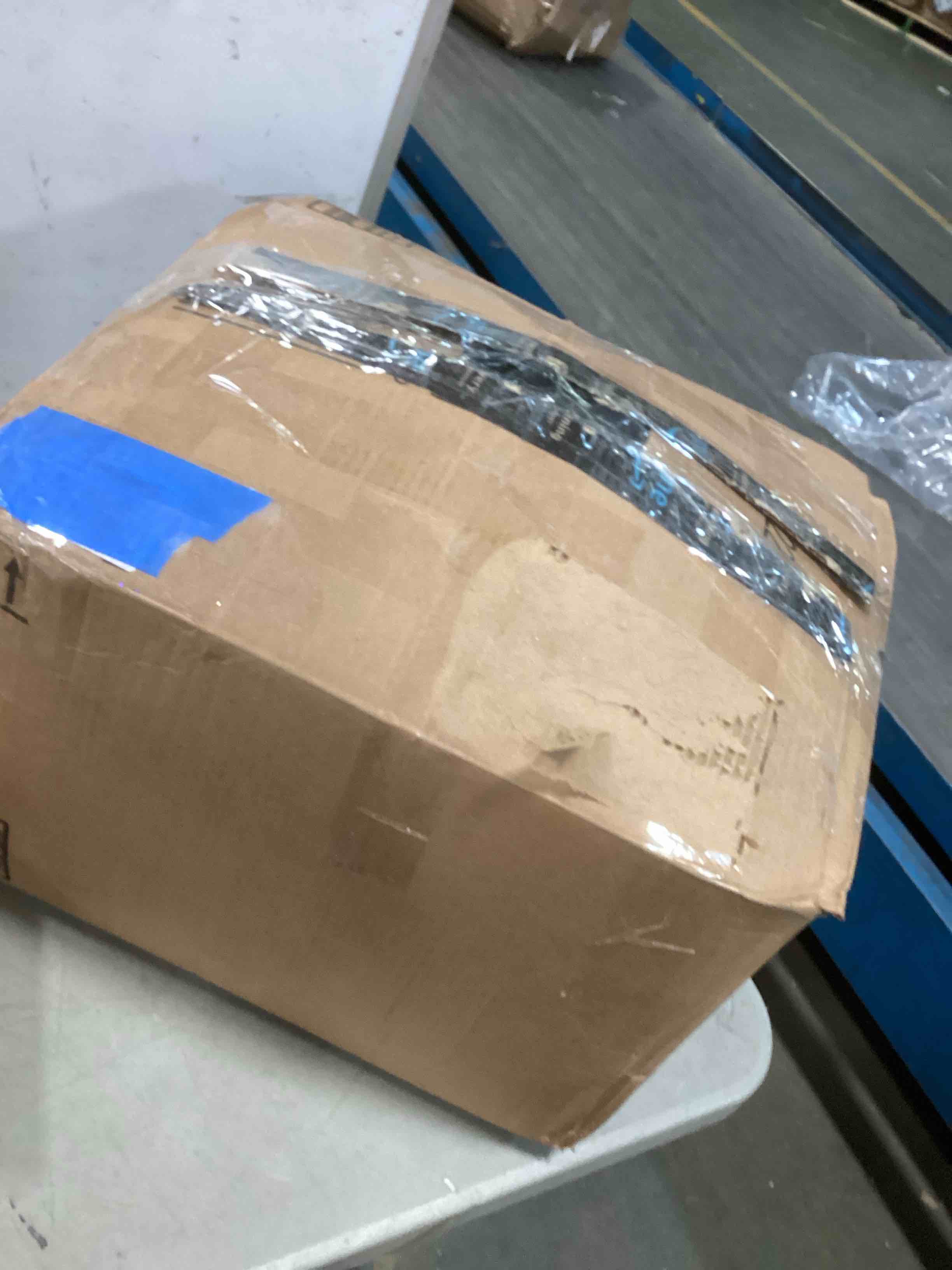 https://s3.amazonaws.com/lotting-images-prod/bidfta/BLU5852075_1703342463860.jpeg