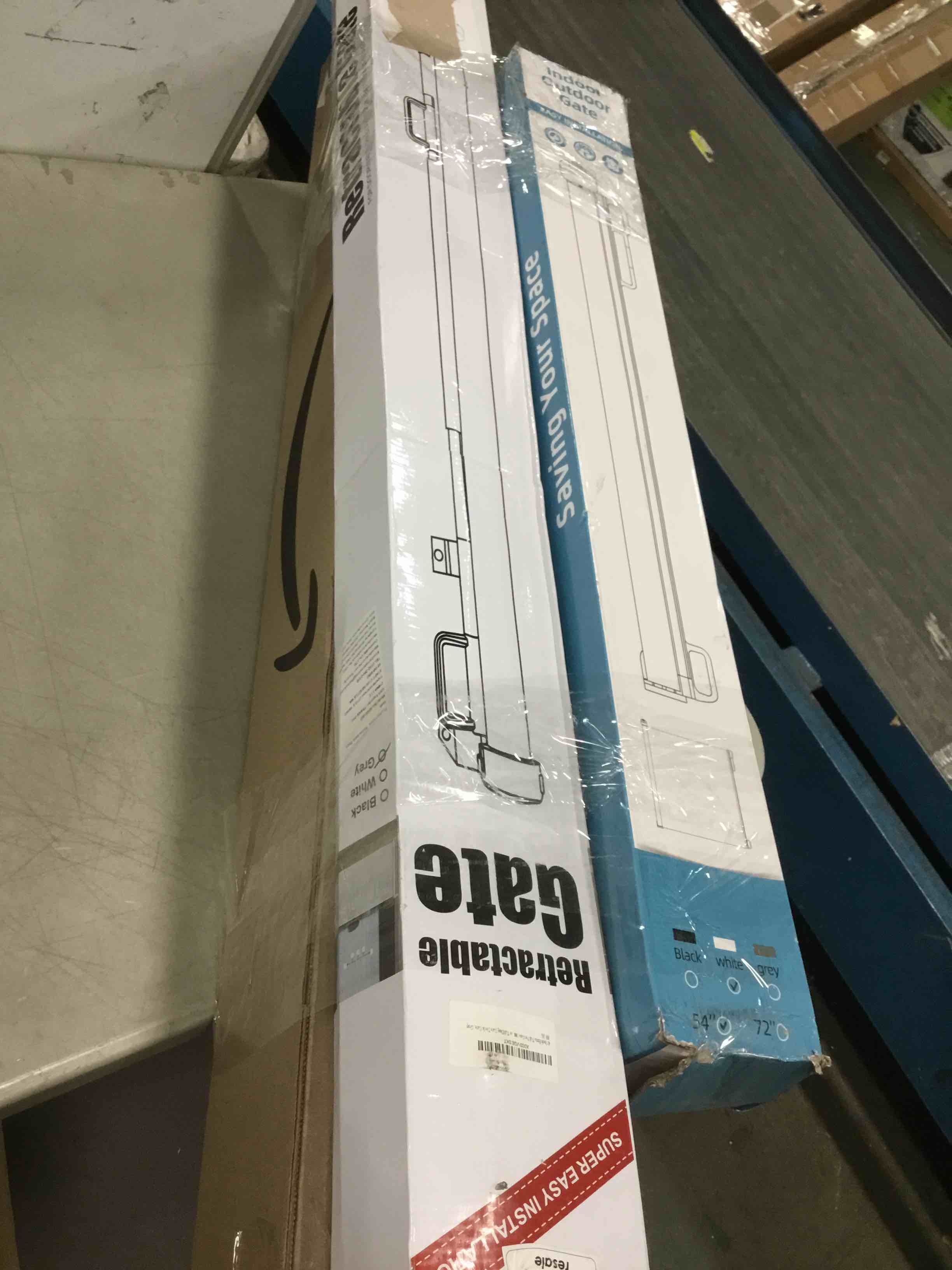 https://s3.amazonaws.com/lotting-images-prod/bidfta/BLU5852352_1703609860886.jpeg