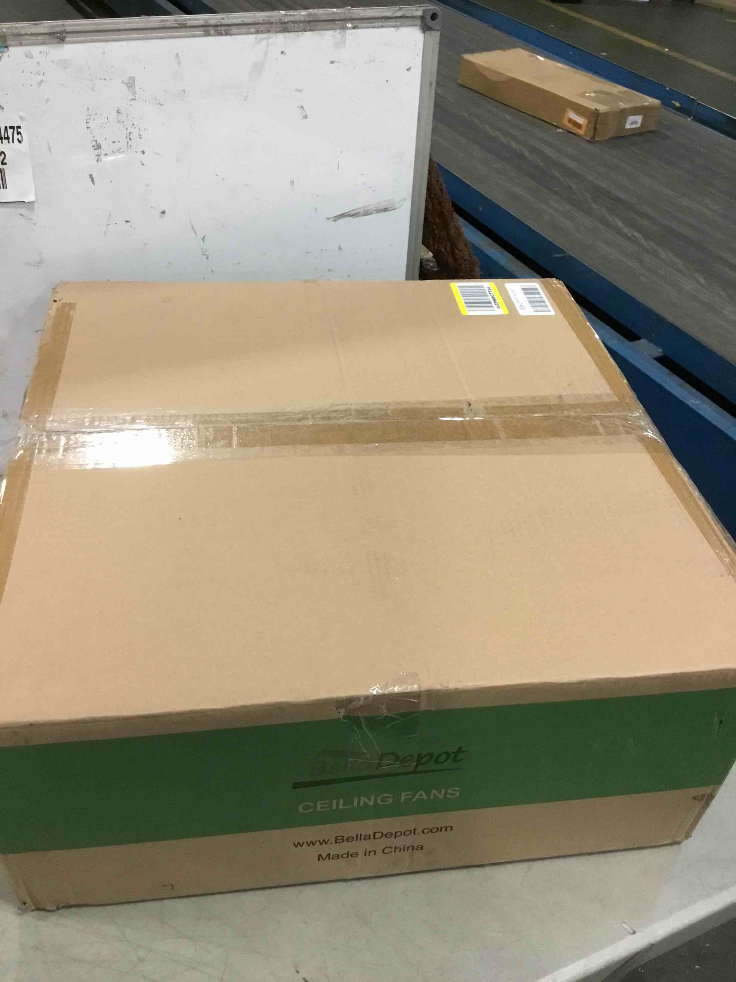 https://s3.amazonaws.com/lotting-images-prod/bidfta/BLU5852381_1703617451987.jpeg