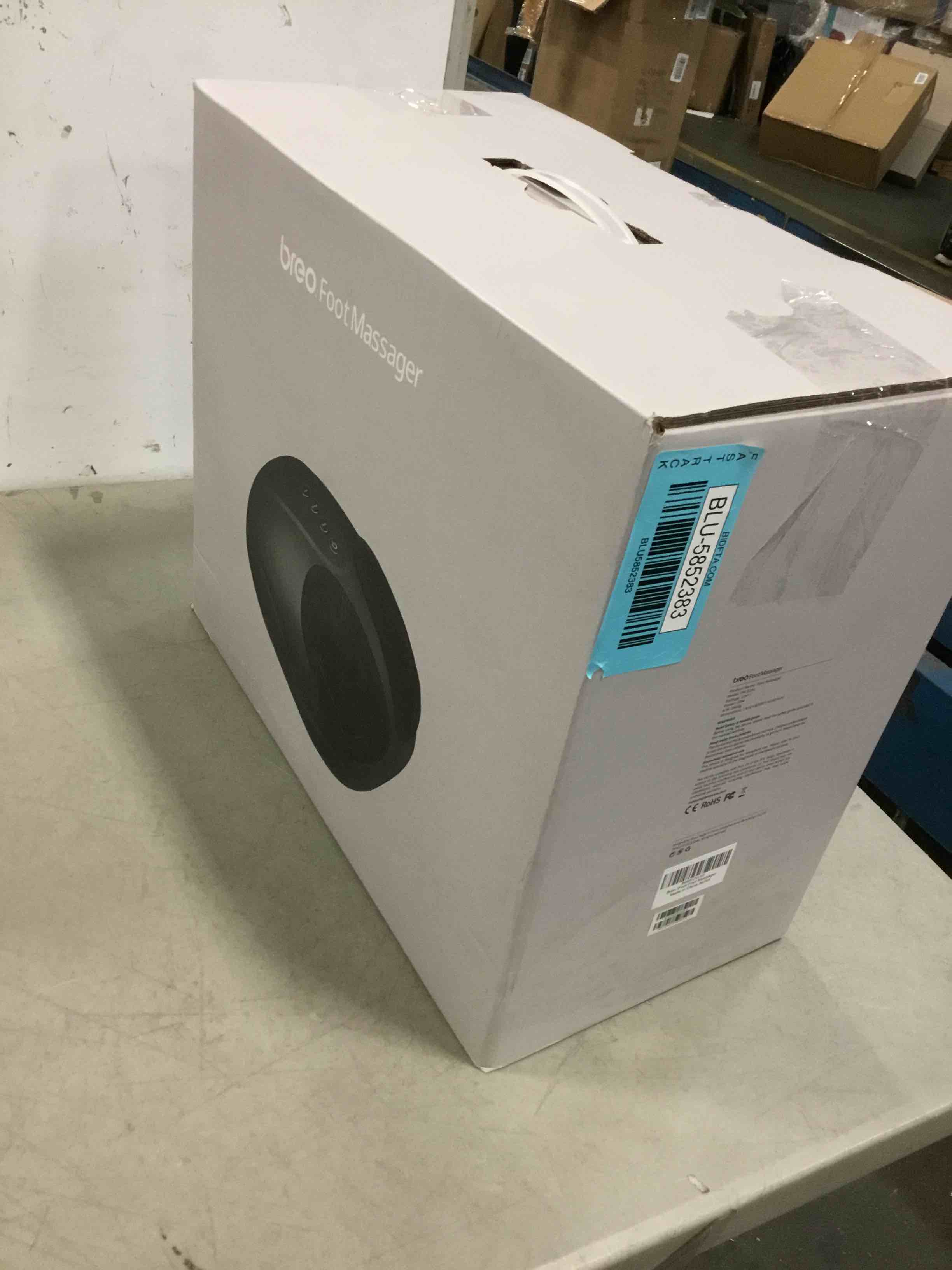https://s3.amazonaws.com/lotting-images-prod/bidfta/BLU5852383_1703617717757.jpeg