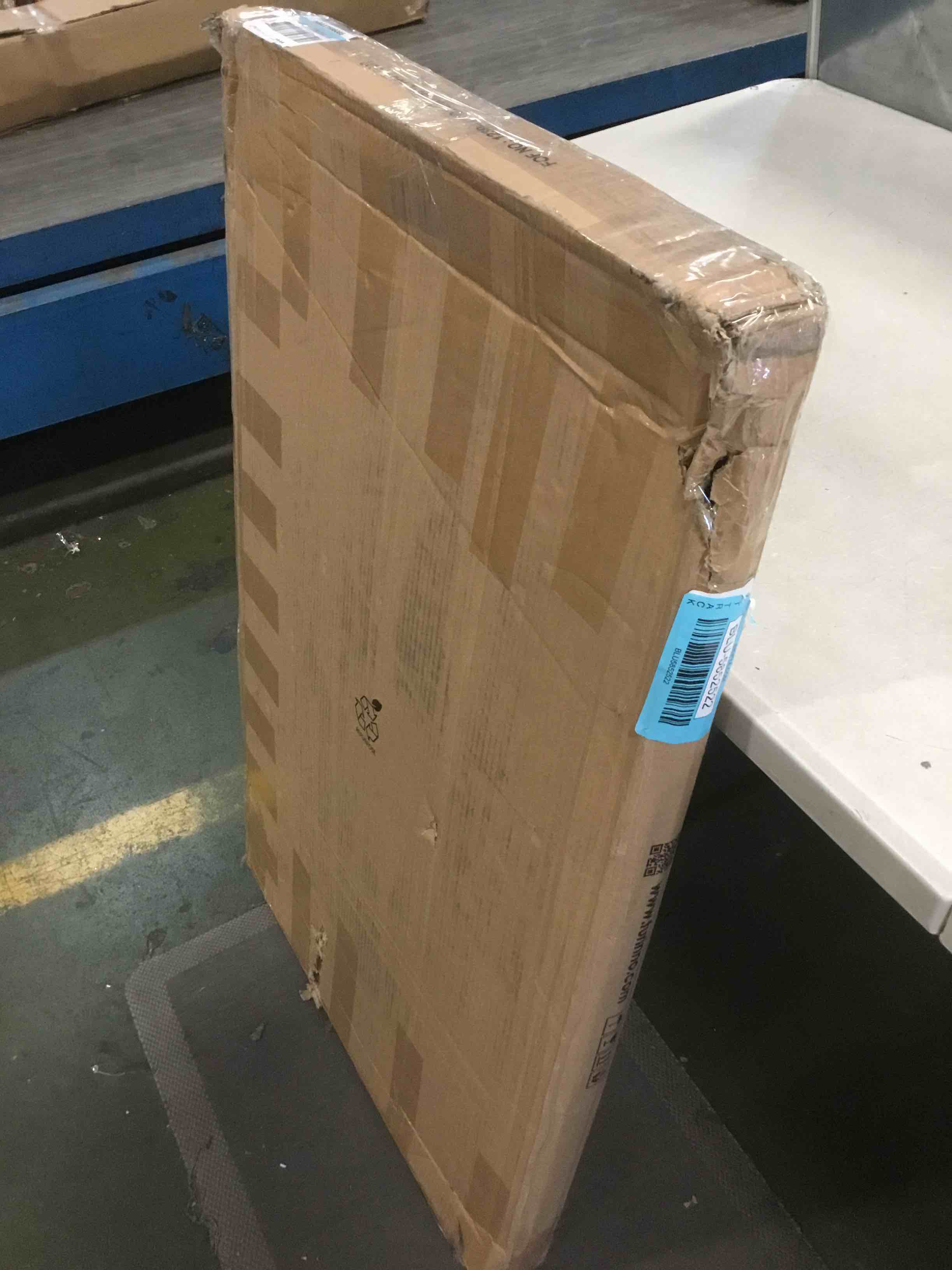 https://s3.amazonaws.com/lotting-images-prod/bidfta/BLU5852522_1703692676923.jpeg