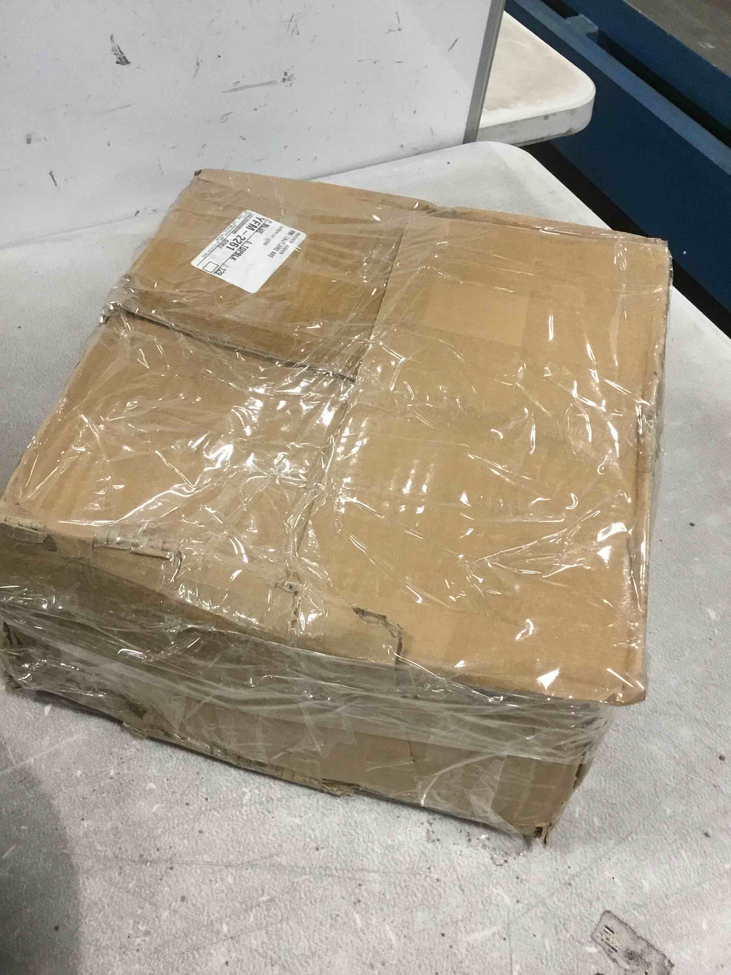 https://s3.amazonaws.com/lotting-images-prod/bidfta/BLU5853010_1704198317371.jpeg