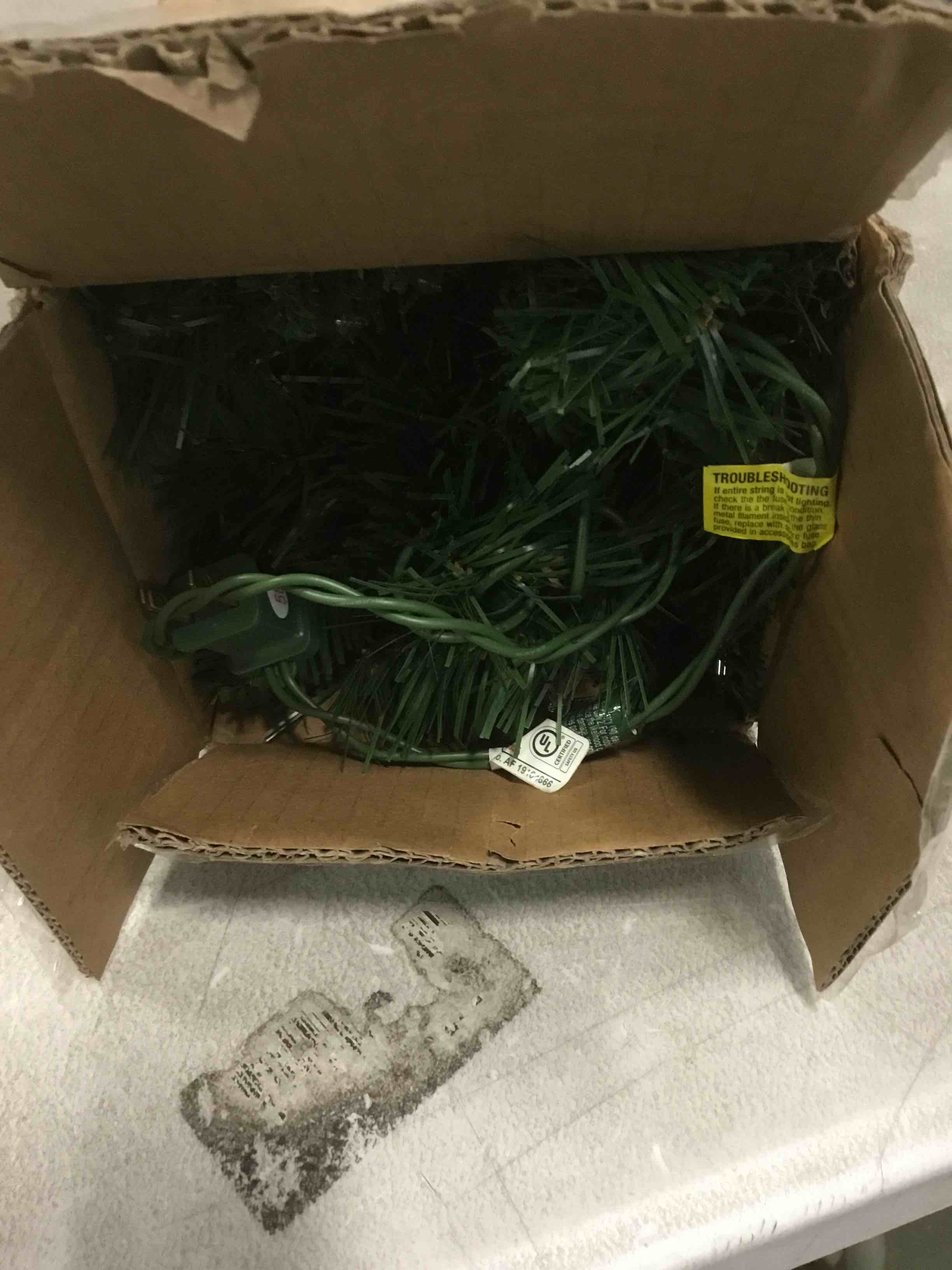 https://s3.amazonaws.com/lotting-images-prod/bidfta/BLU5853031_1704200749375.jpeg