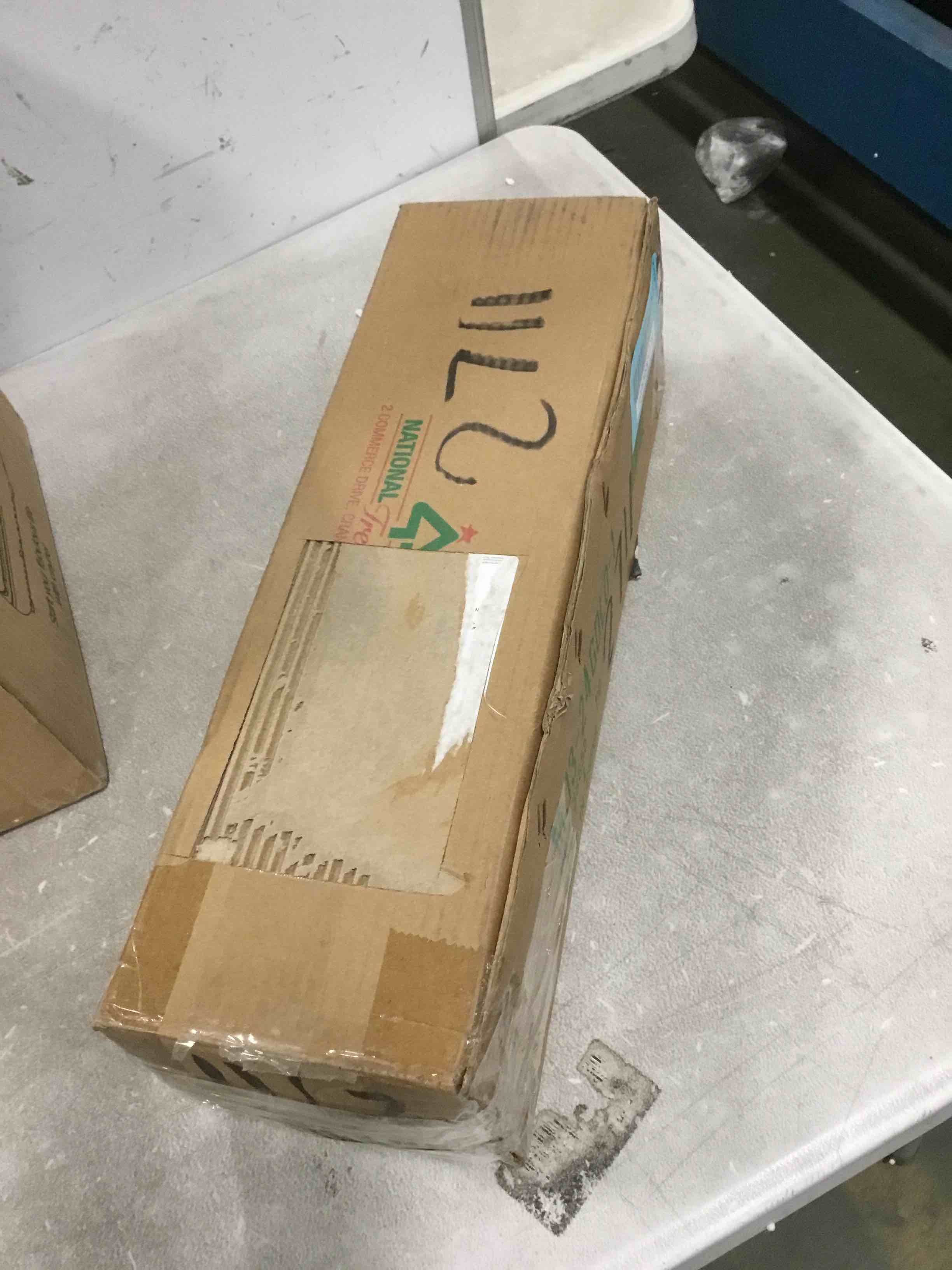 https://s3.amazonaws.com/lotting-images-prod/bidfta/BLU5853031_1704200773678.jpeg