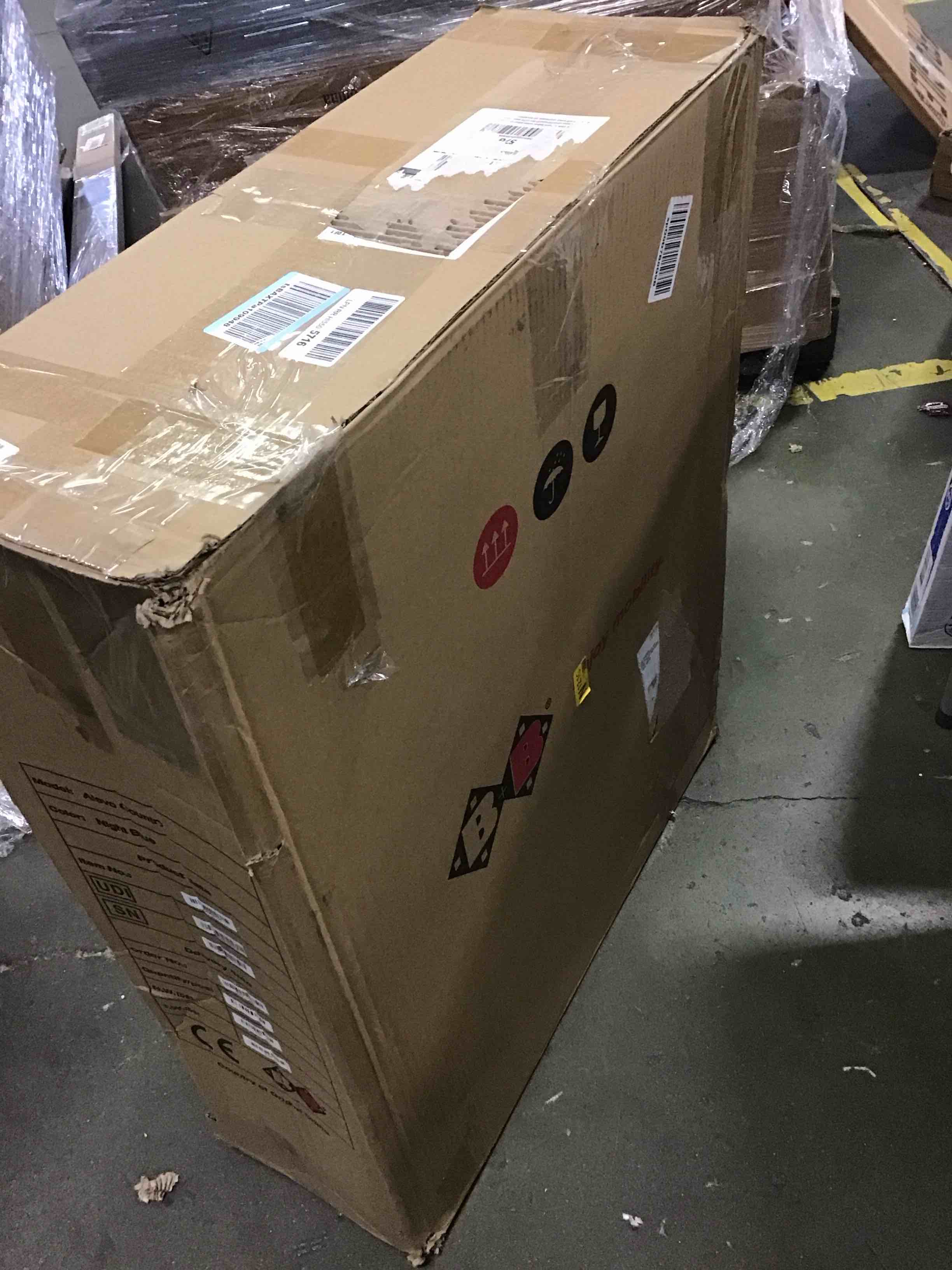 https://s3.amazonaws.com/lotting-images-prod/bidfta/BLU5853161_1704221203623.jpeg