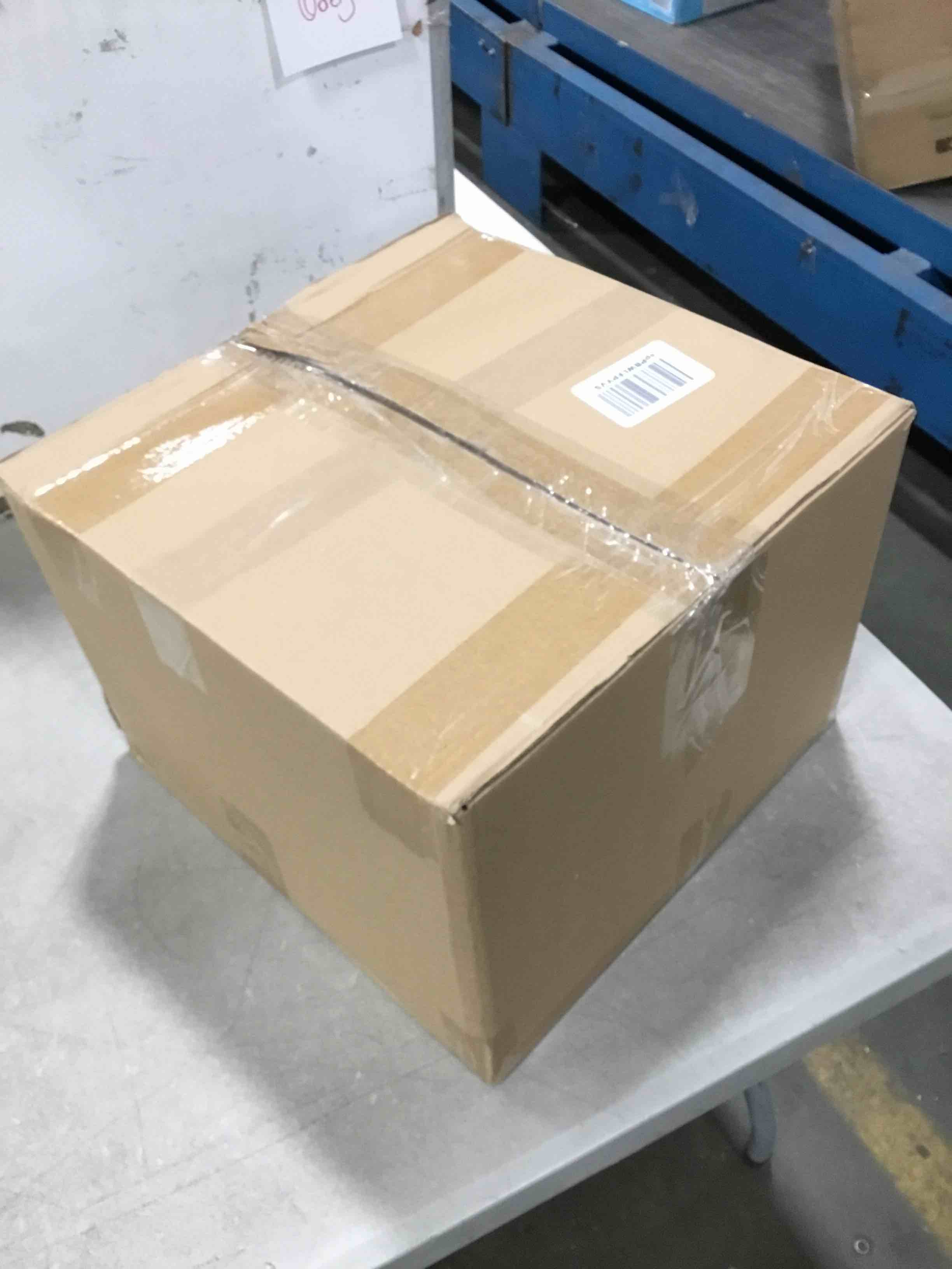 https://s3.amazonaws.com/lotting-images-prod/bidfta/BLU5854417_1703854250501.jpeg