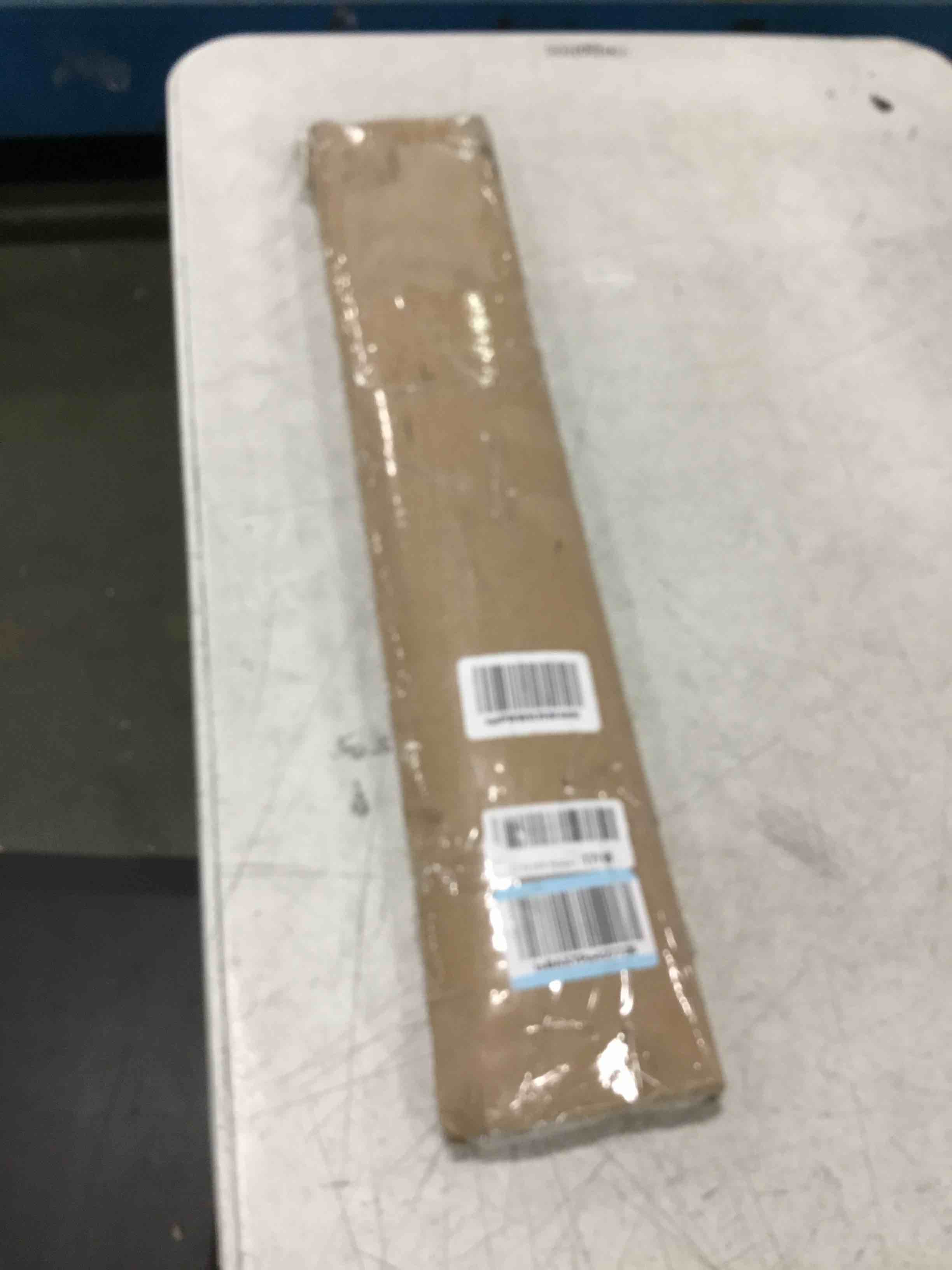 https://s3.amazonaws.com/lotting-images-prod/bidfta/BLU5854763_1703968011629.jpeg