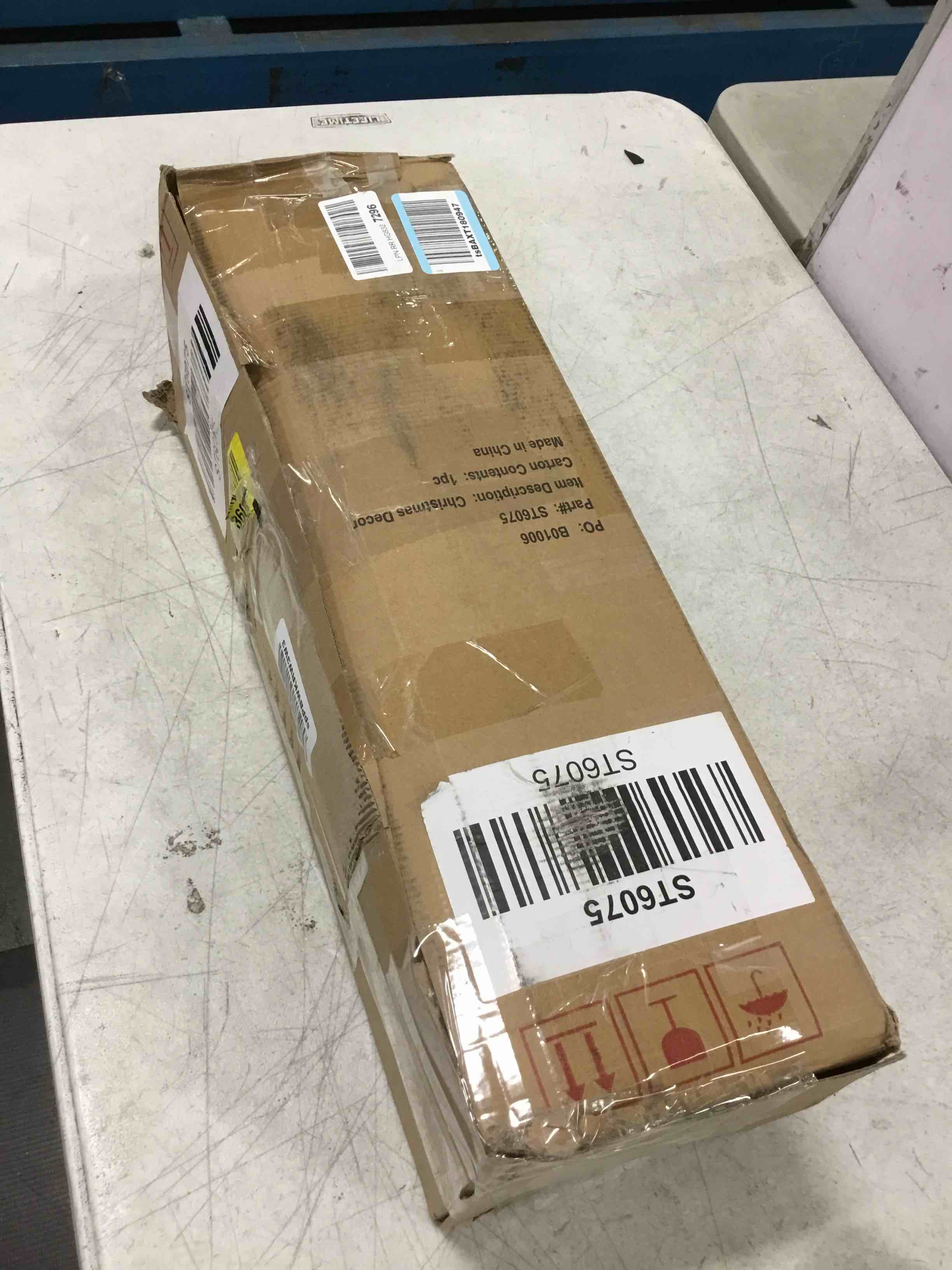 https://s3.amazonaws.com/lotting-images-prod/bidfta/BLU5854769_1703968457749.jpeg