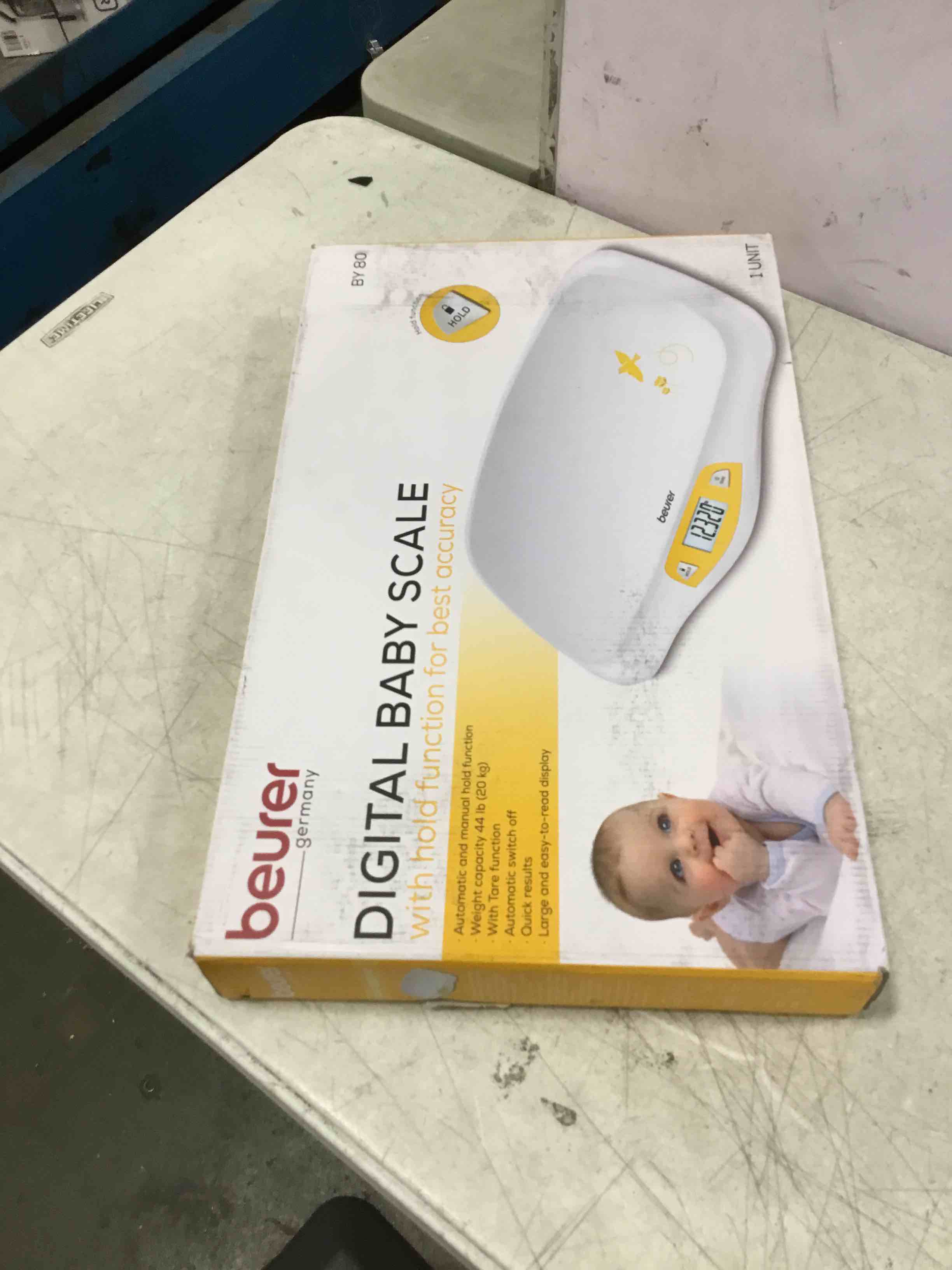 https://s3.amazonaws.com/lotting-images-prod/bidfta/BLU5854776_1703969167709.jpeg