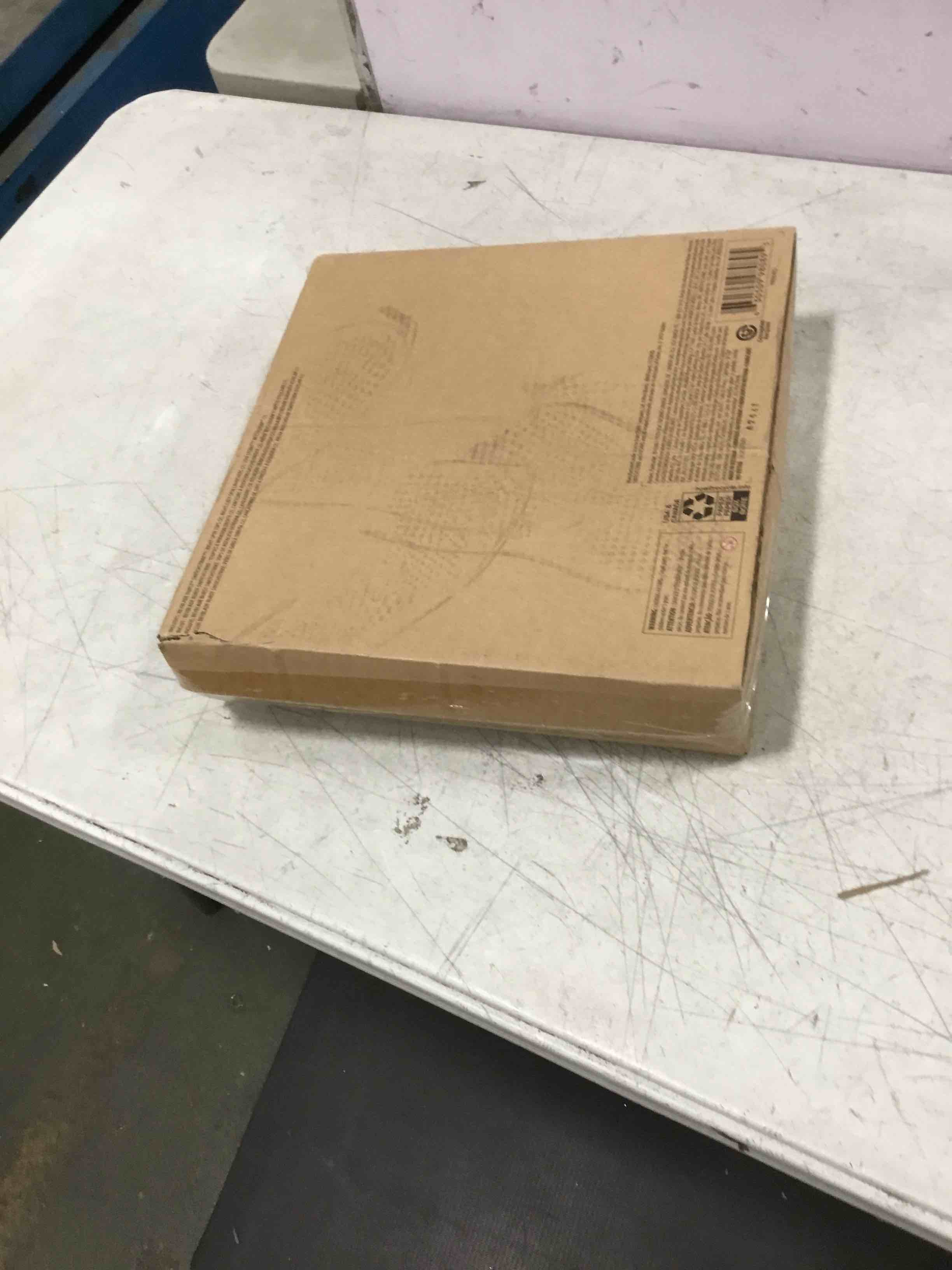 https://s3.amazonaws.com/lotting-images-prod/bidfta/BLU5854867_1704204525958.jpeg