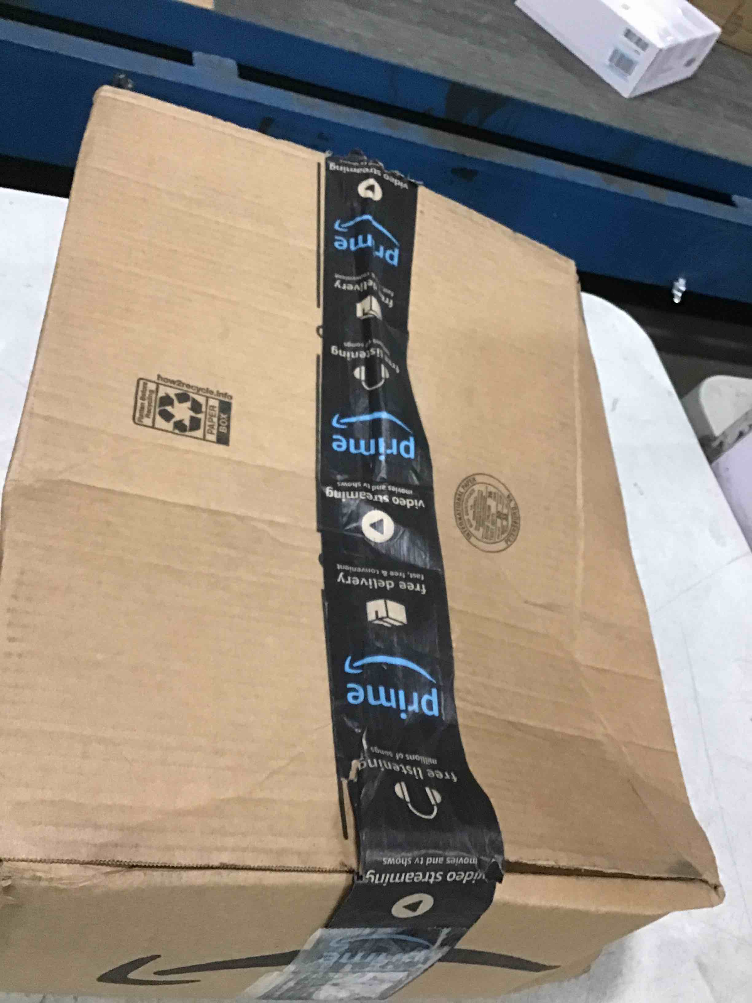 https://s3.amazonaws.com/lotting-images-prod/bidfta/BLU5855236_1703790314362.jpeg