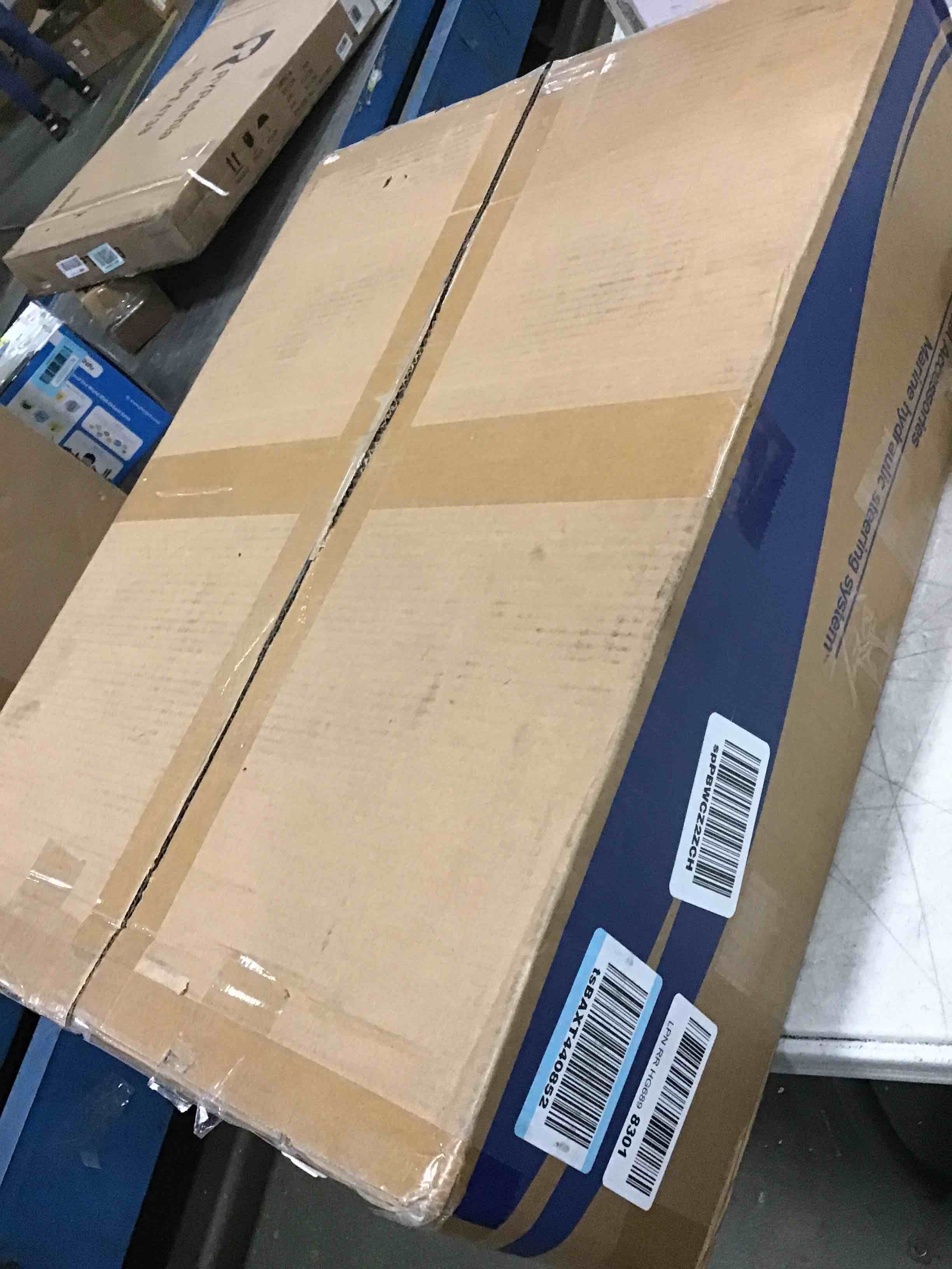 https://s3.amazonaws.com/lotting-images-prod/bidfta/BLU5855289_1703795398819.jpeg