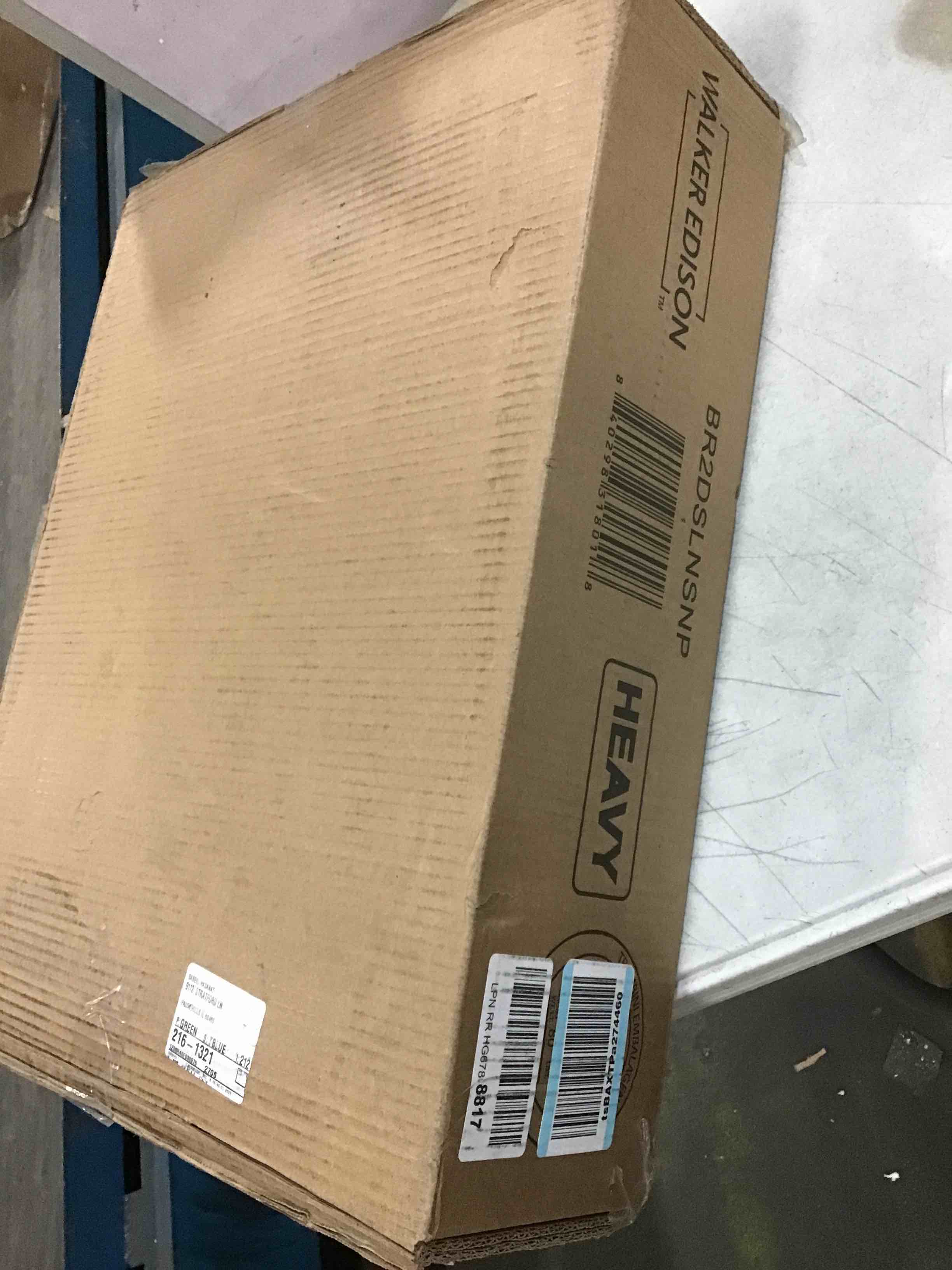 https://s3.amazonaws.com/lotting-images-prod/bidfta/BLU5855368_1703855035724.jpeg