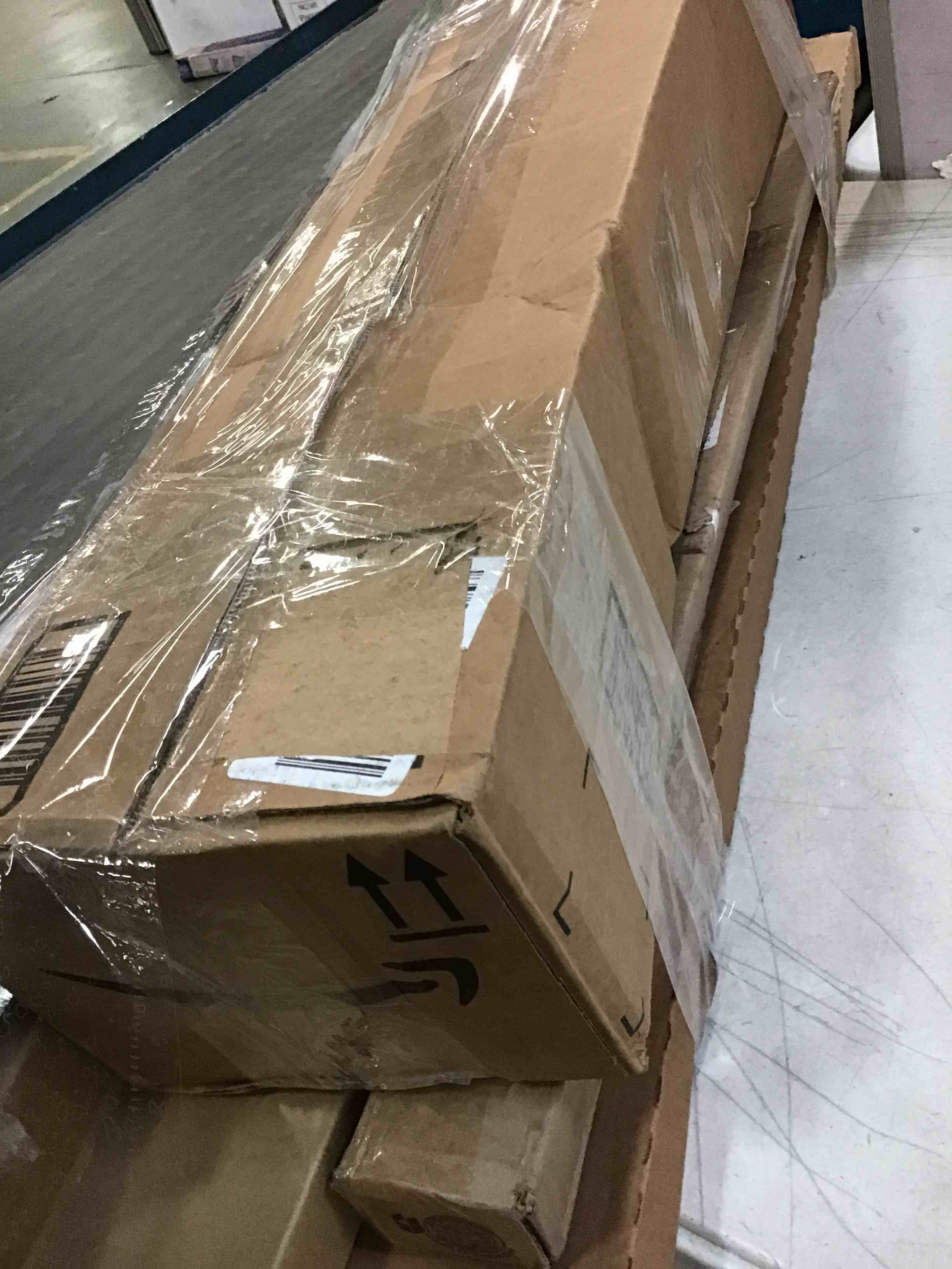 https://s3.amazonaws.com/lotting-images-prod/bidfta/BLU5855705_1703884014929.jpeg