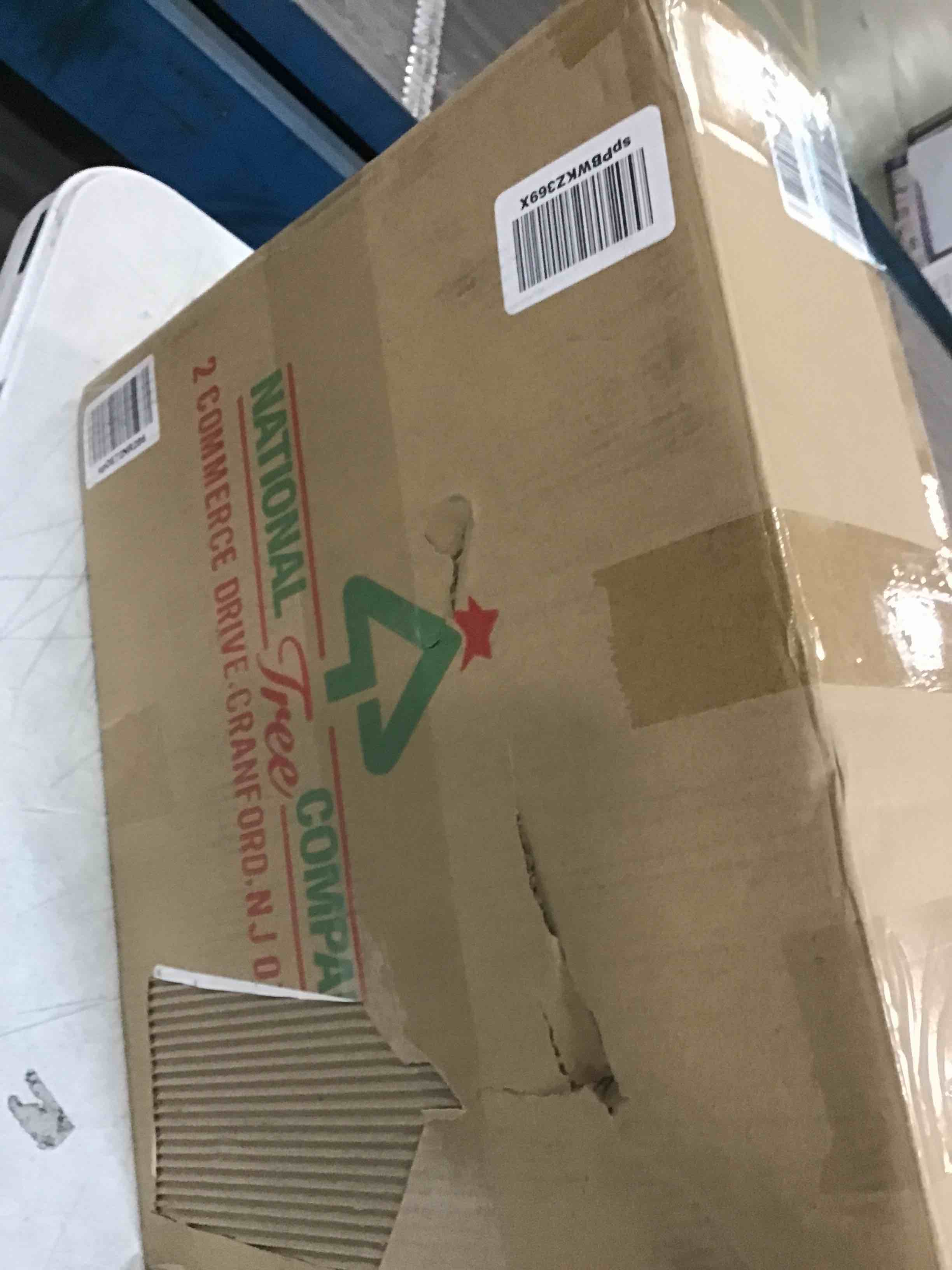 https://s3.amazonaws.com/lotting-images-prod/bidfta/BLU5855843_1703951145082.jpeg
