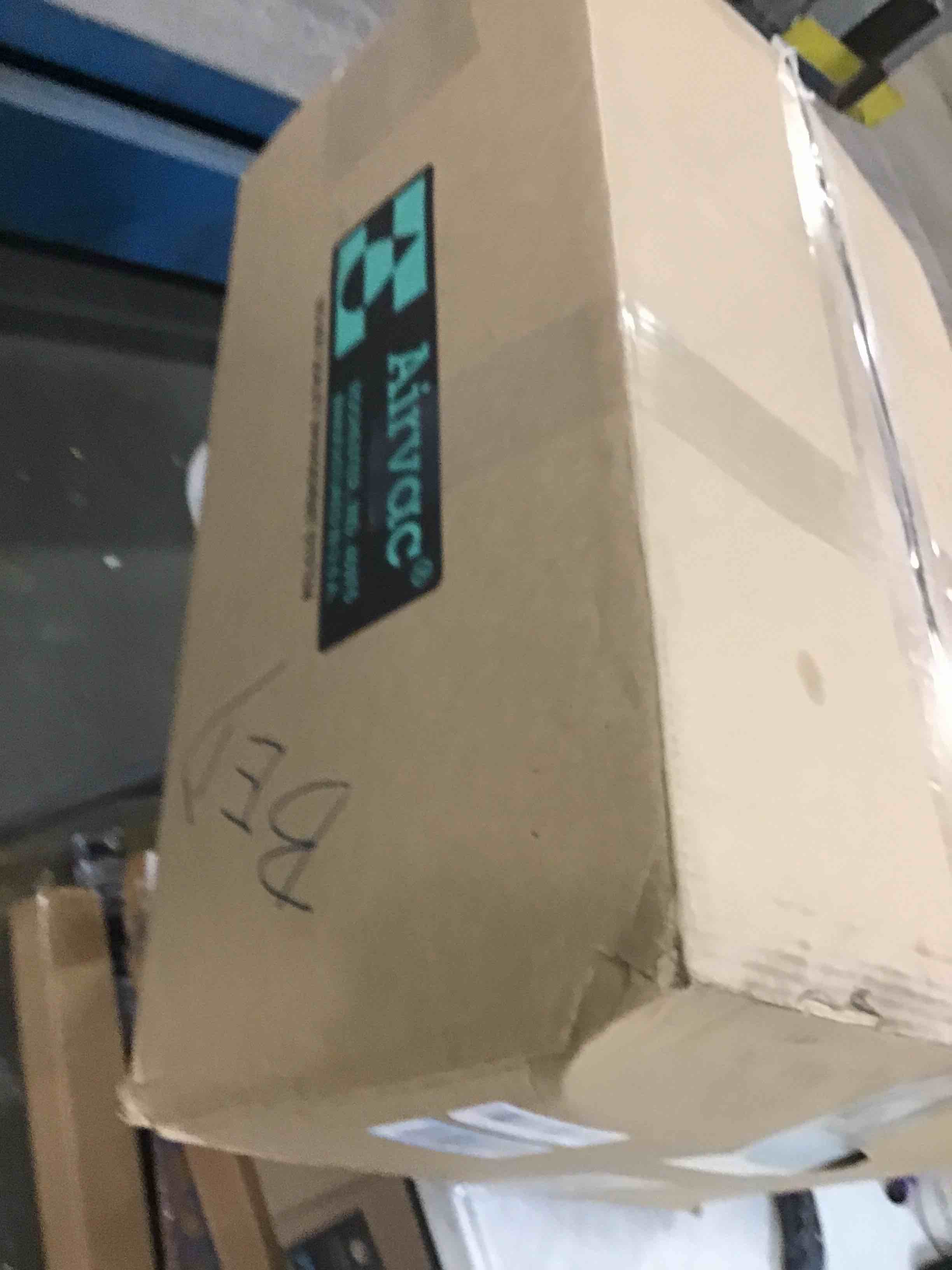 https://s3.amazonaws.com/lotting-images-prod/bidfta/BLU5855892_1703954586733.jpeg