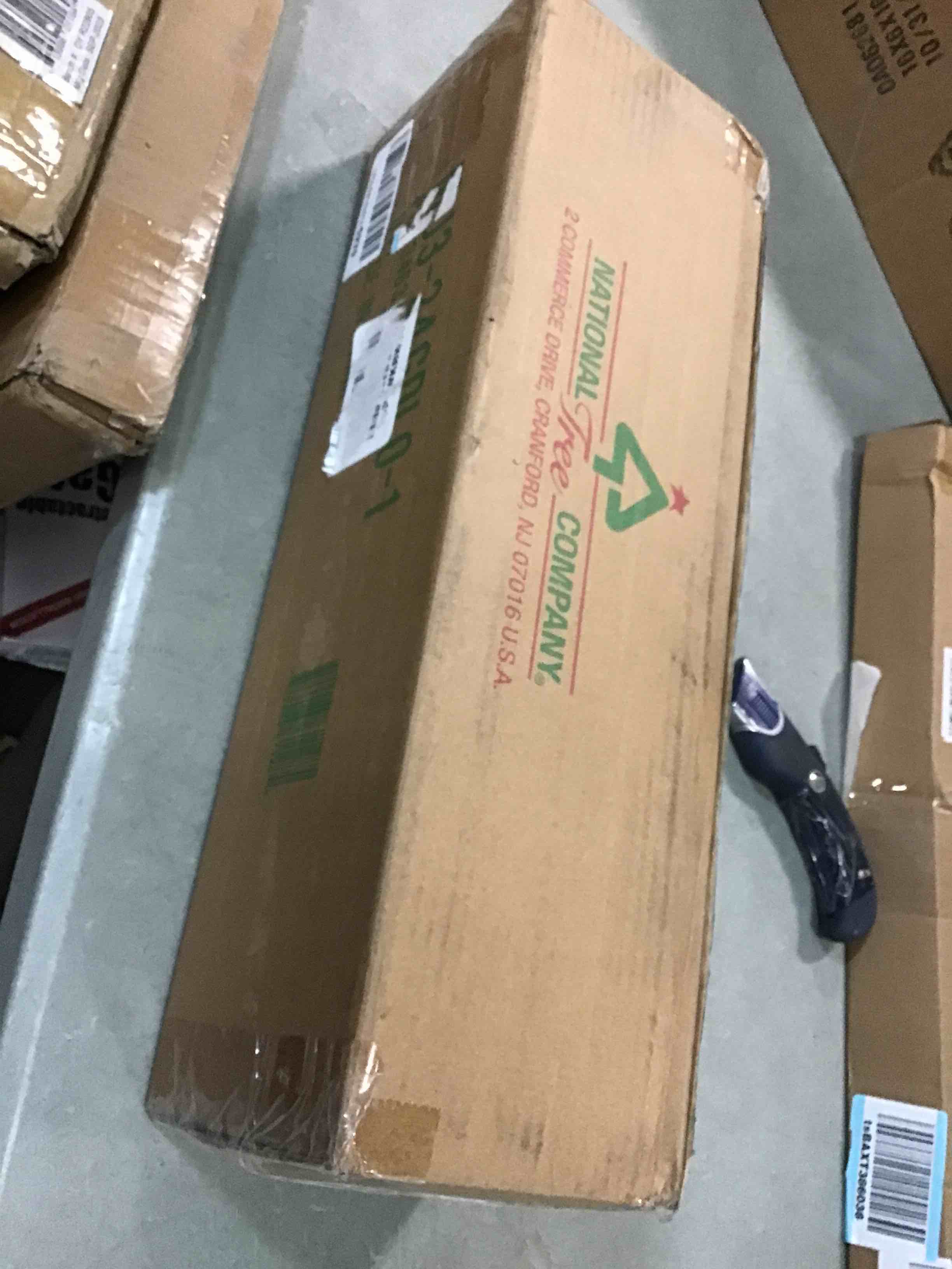 https://s3.amazonaws.com/lotting-images-prod/bidfta/BLU5856179_1704202432429.jpeg