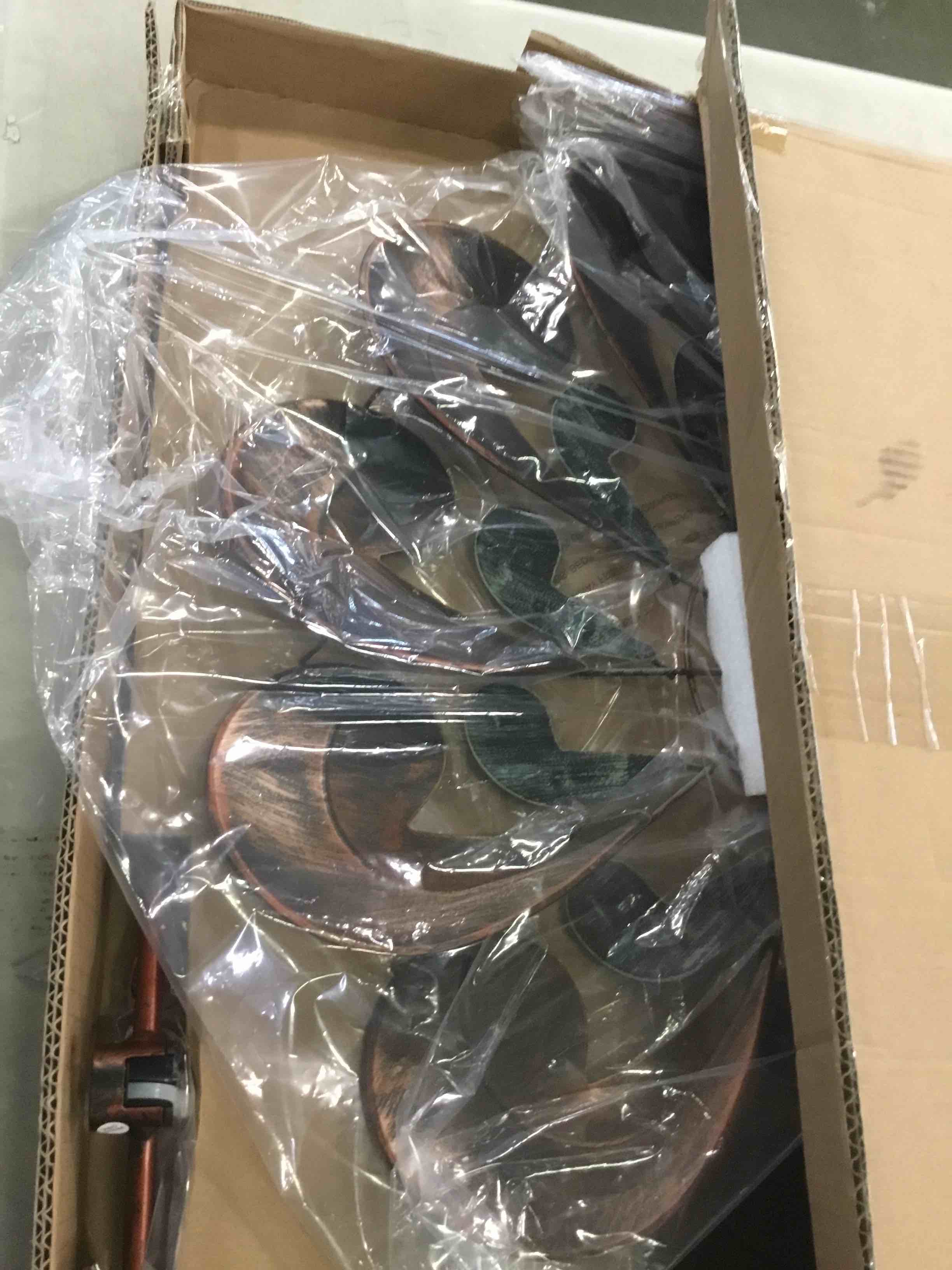 https://s3.amazonaws.com/lotting-images-prod/bidfta/BLU5856893_1704308937131.jpeg