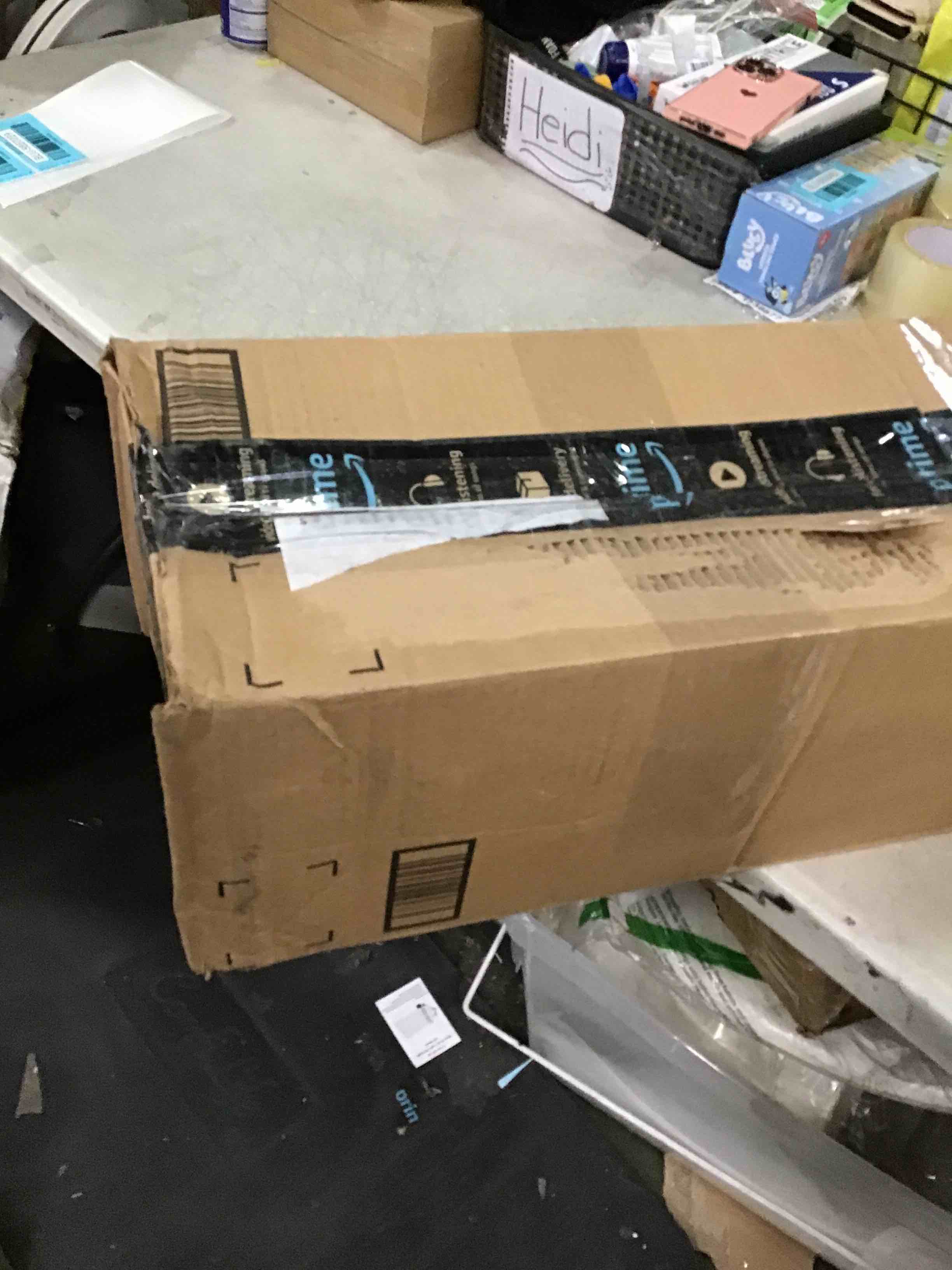 https://s3.amazonaws.com/lotting-images-prod/bidfta/BLU5857029_1704379226987.jpeg