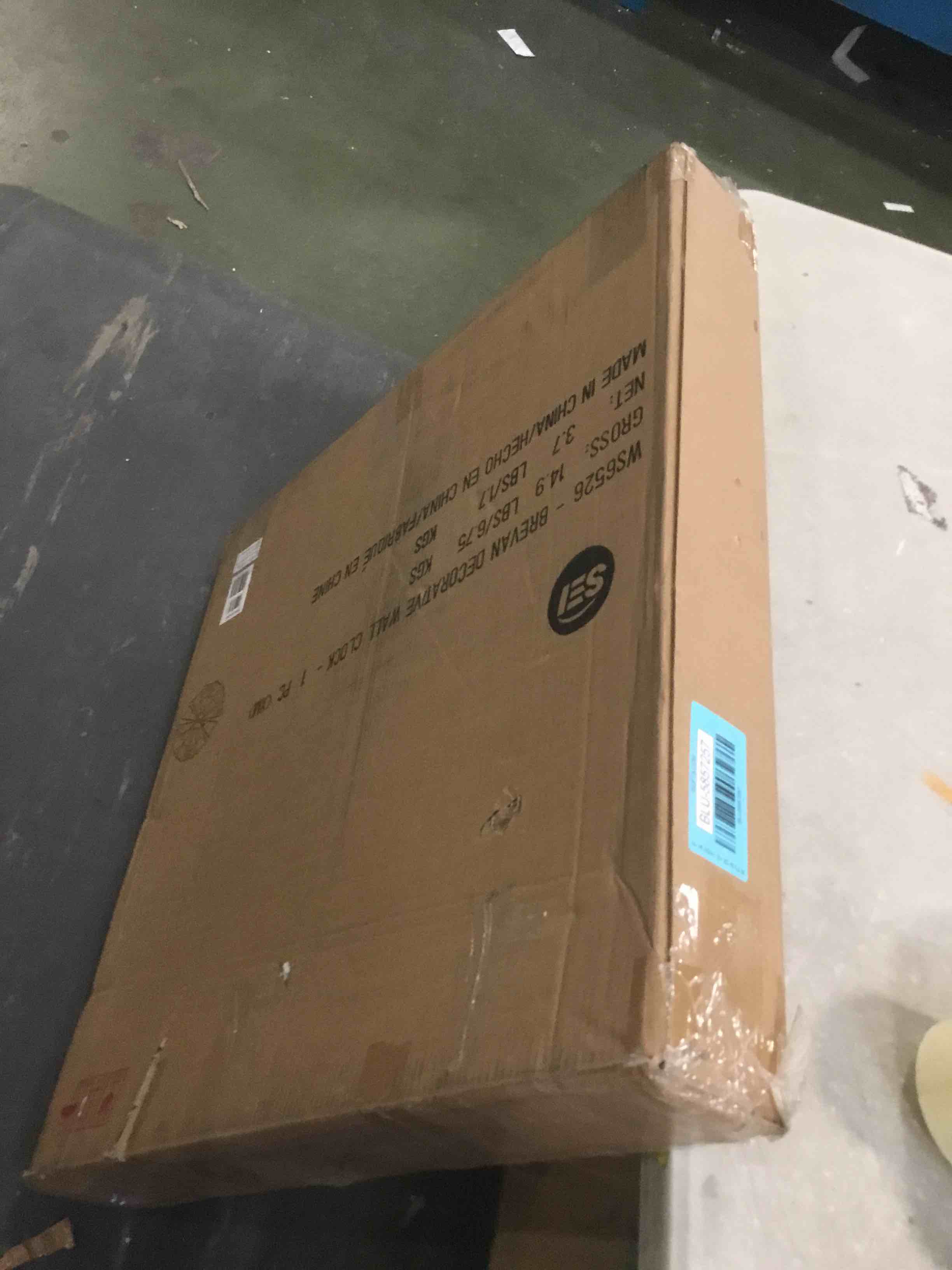 https://s3.amazonaws.com/lotting-images-prod/bidfta/BLU5857257_1704465918575.jpeg