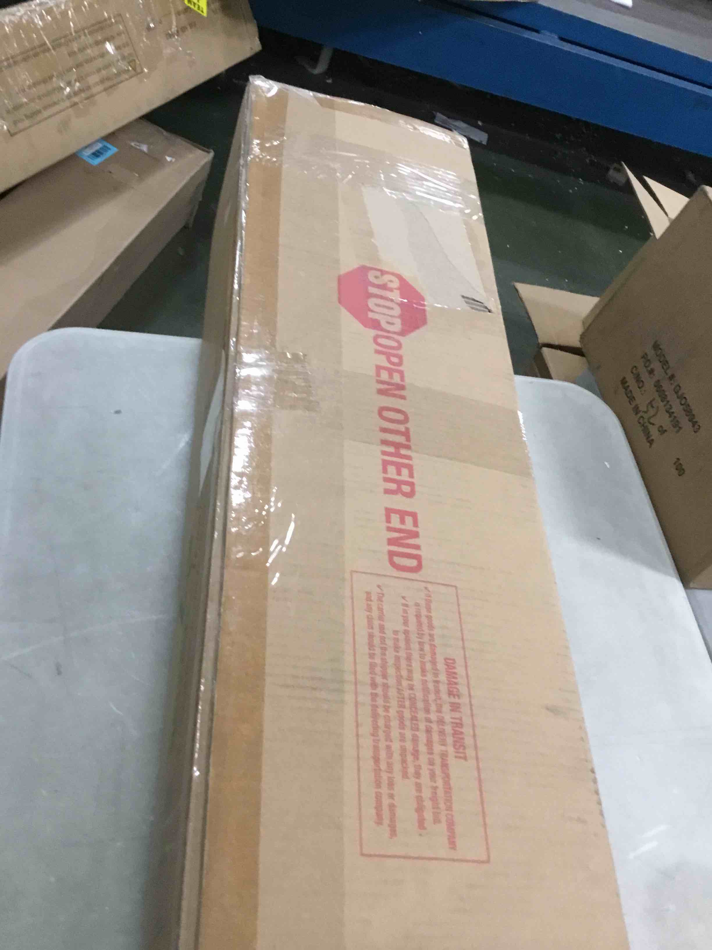 https://s3.amazonaws.com/lotting-images-prod/bidfta/BLU5857444_1704807355479.jpeg