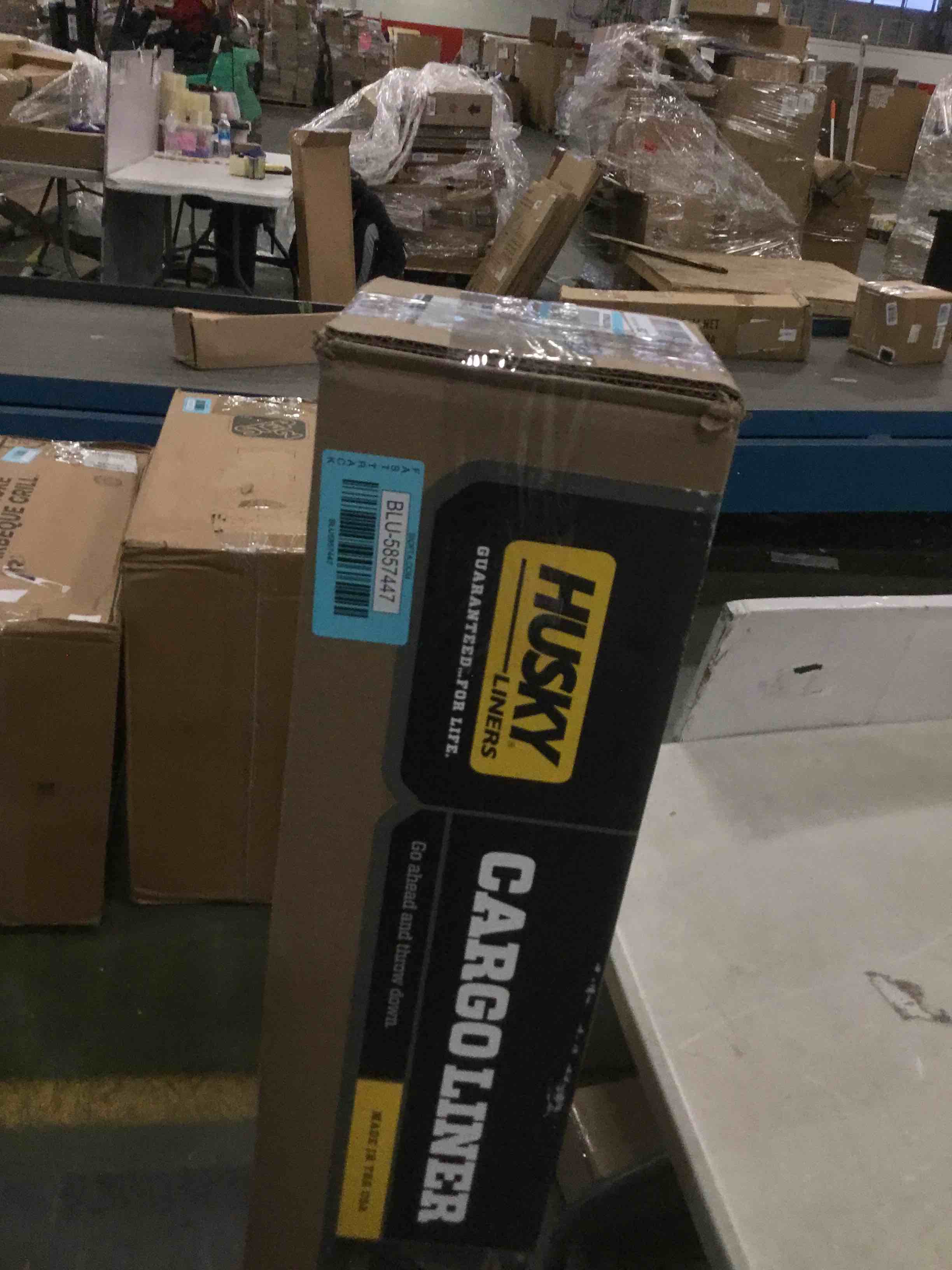 https://s3.amazonaws.com/lotting-images-prod/bidfta/BLU5857447_1704808359039.jpeg