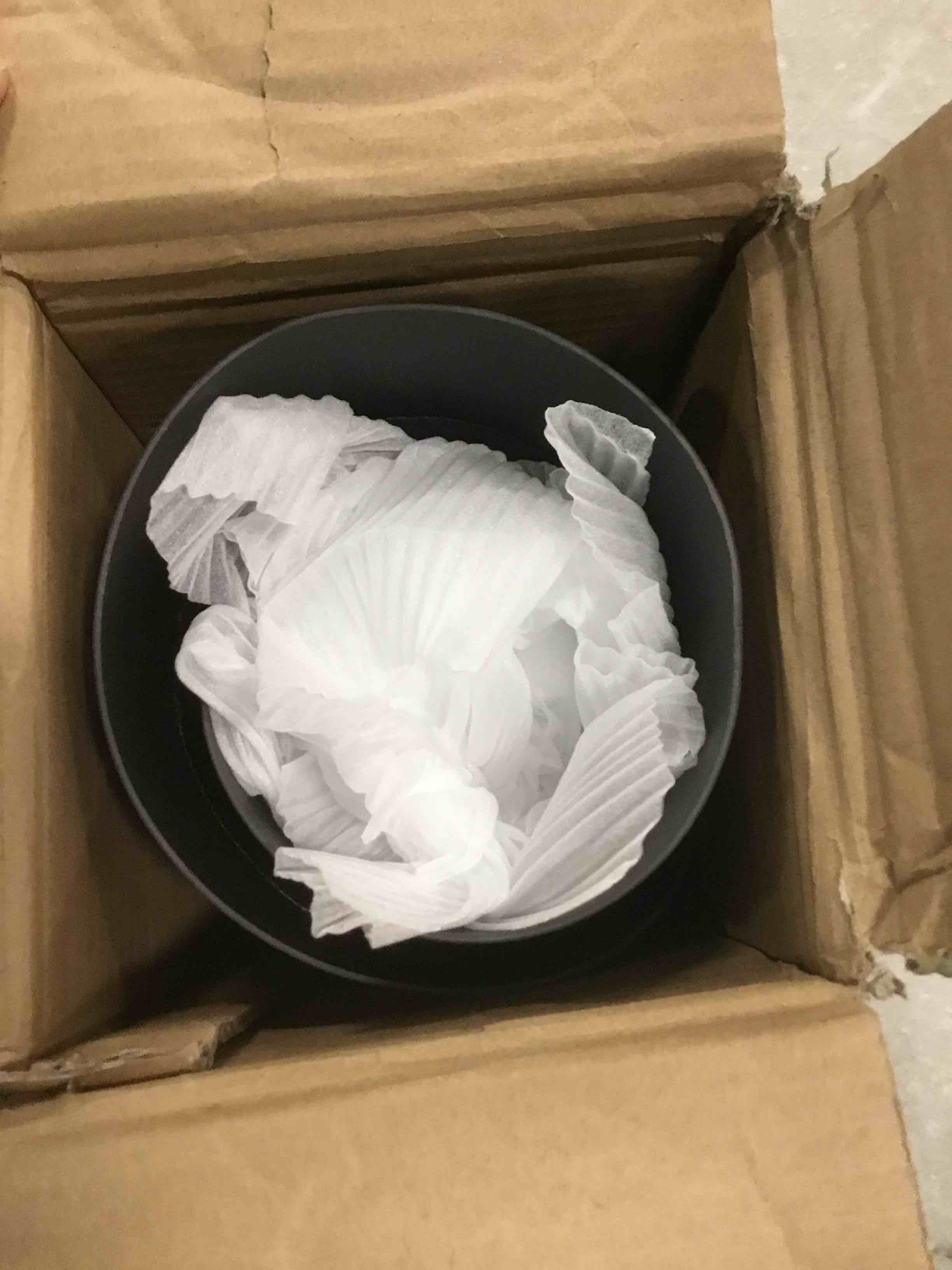 https://s3.amazonaws.com/lotting-images-prod/bidfta/BLU5857477_1704812038247.jpeg