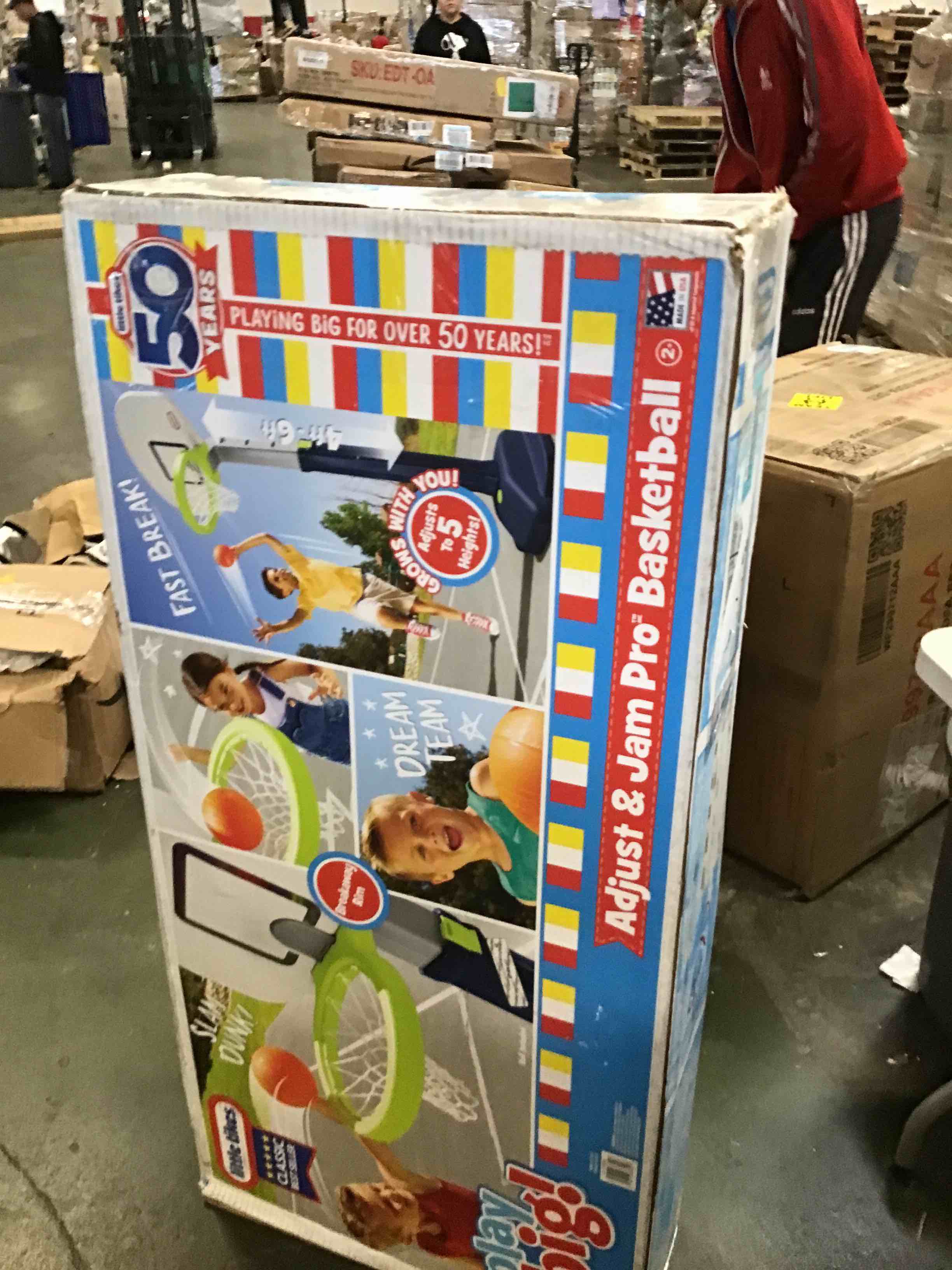 https://s3.amazonaws.com/lotting-images-prod/bidfta/BLU5857802_1705002598935.jpeg