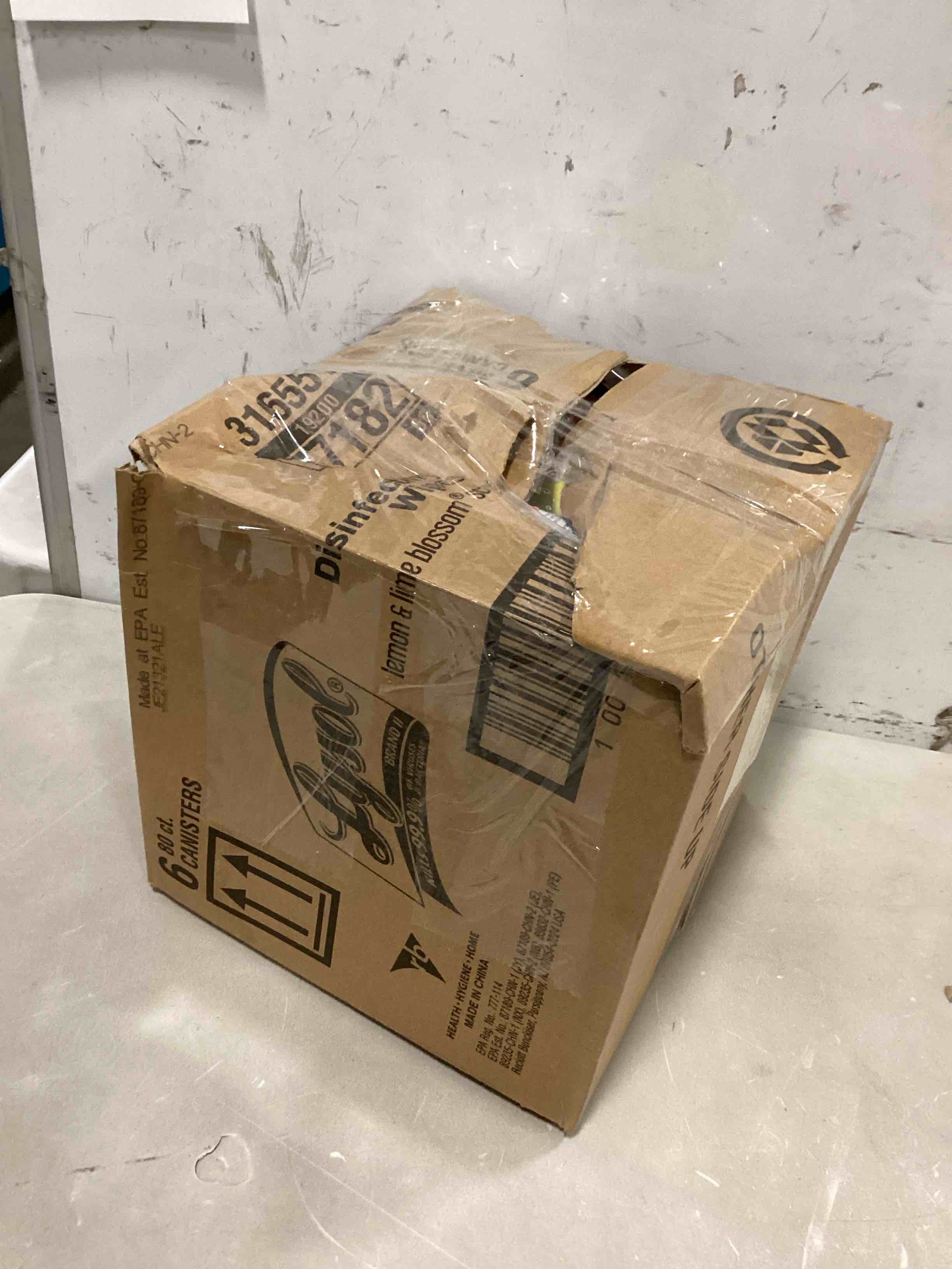 https://s3.amazonaws.com/lotting-images-prod/bidfta/BLU5858228_1703771522921.jpeg