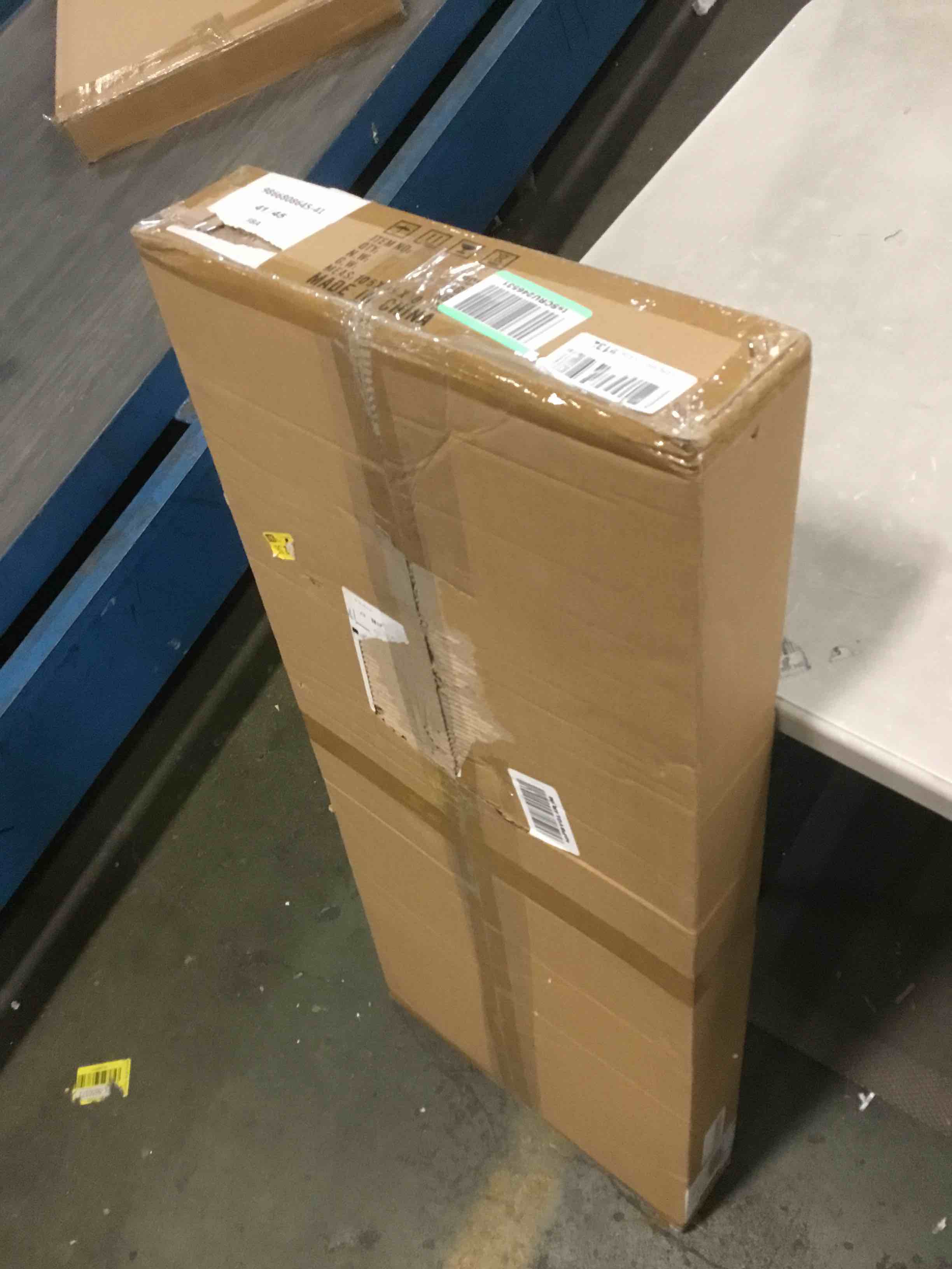 https://s3.amazonaws.com/lotting-images-prod/bidfta/BLU5858379_1703795997432.jpeg