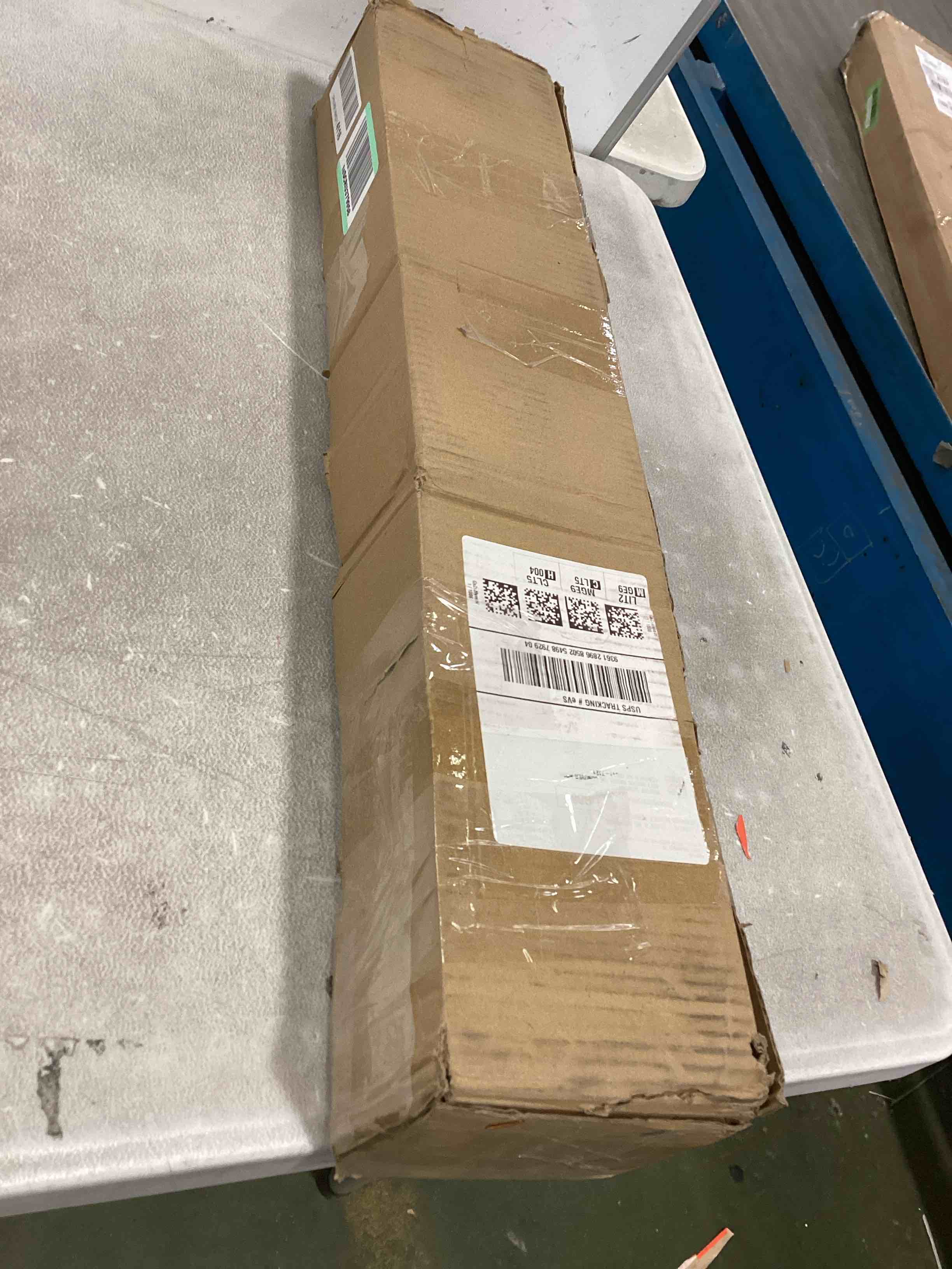 https://s3.amazonaws.com/lotting-images-prod/bidfta/BLU5858729_1703957713479.jpeg
