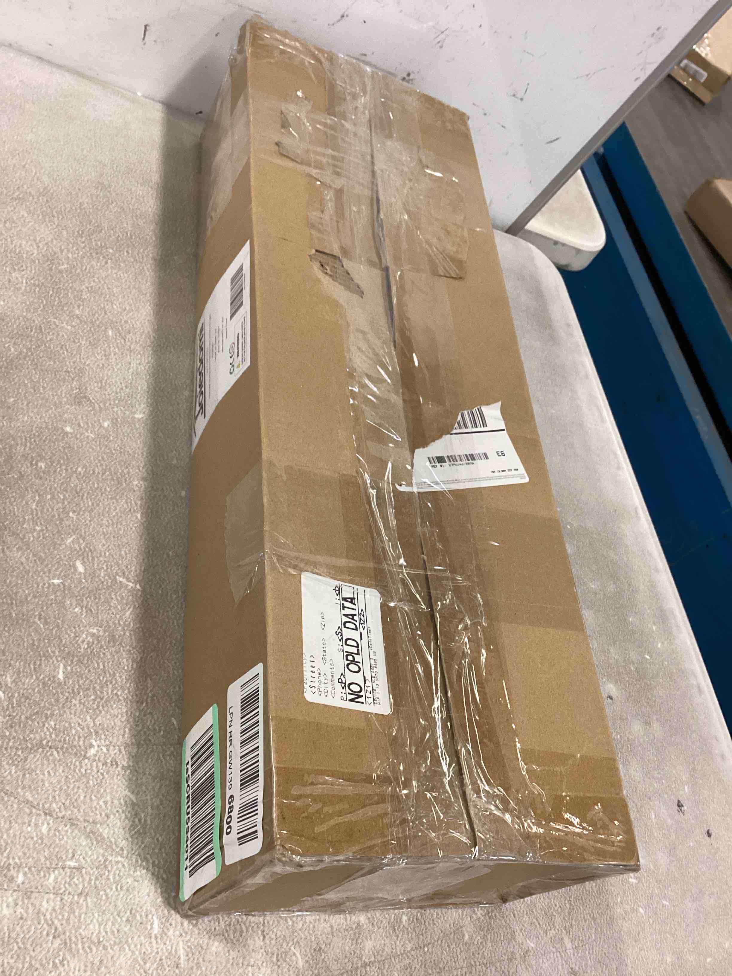 https://s3.amazonaws.com/lotting-images-prod/bidfta/BLU5858748_1703961756904.jpeg