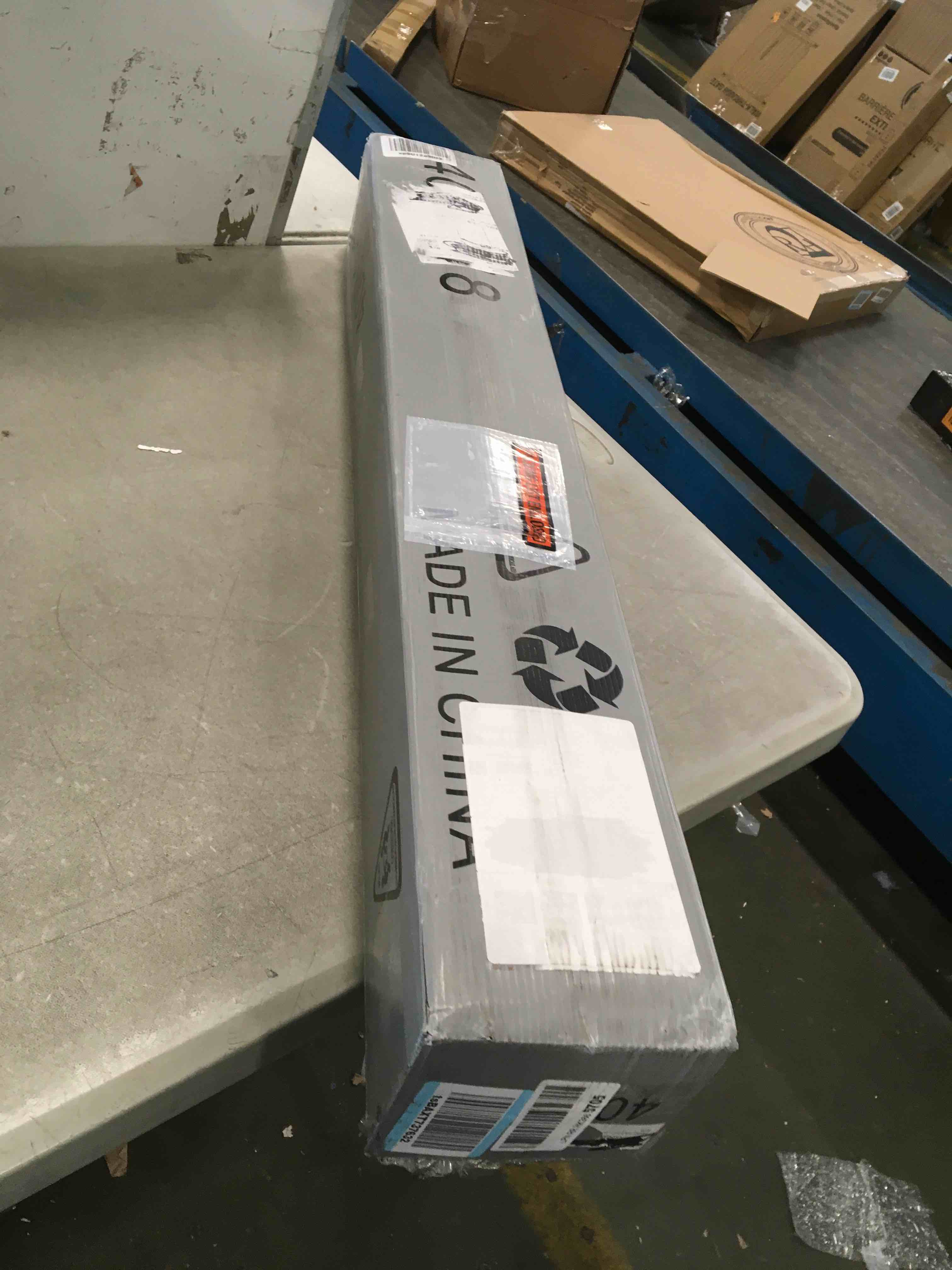 https://s3.amazonaws.com/lotting-images-prod/bidfta/BLU5859183_1704309180978.jpeg