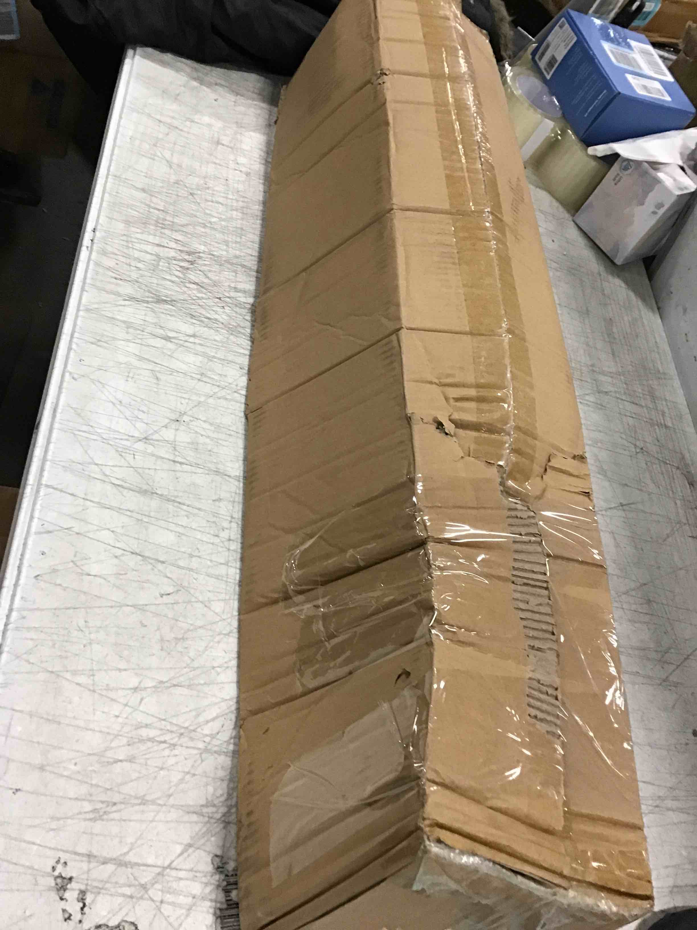 https://s3.amazonaws.com/lotting-images-prod/bidfta/BLU5859793_1704286191065.jpeg