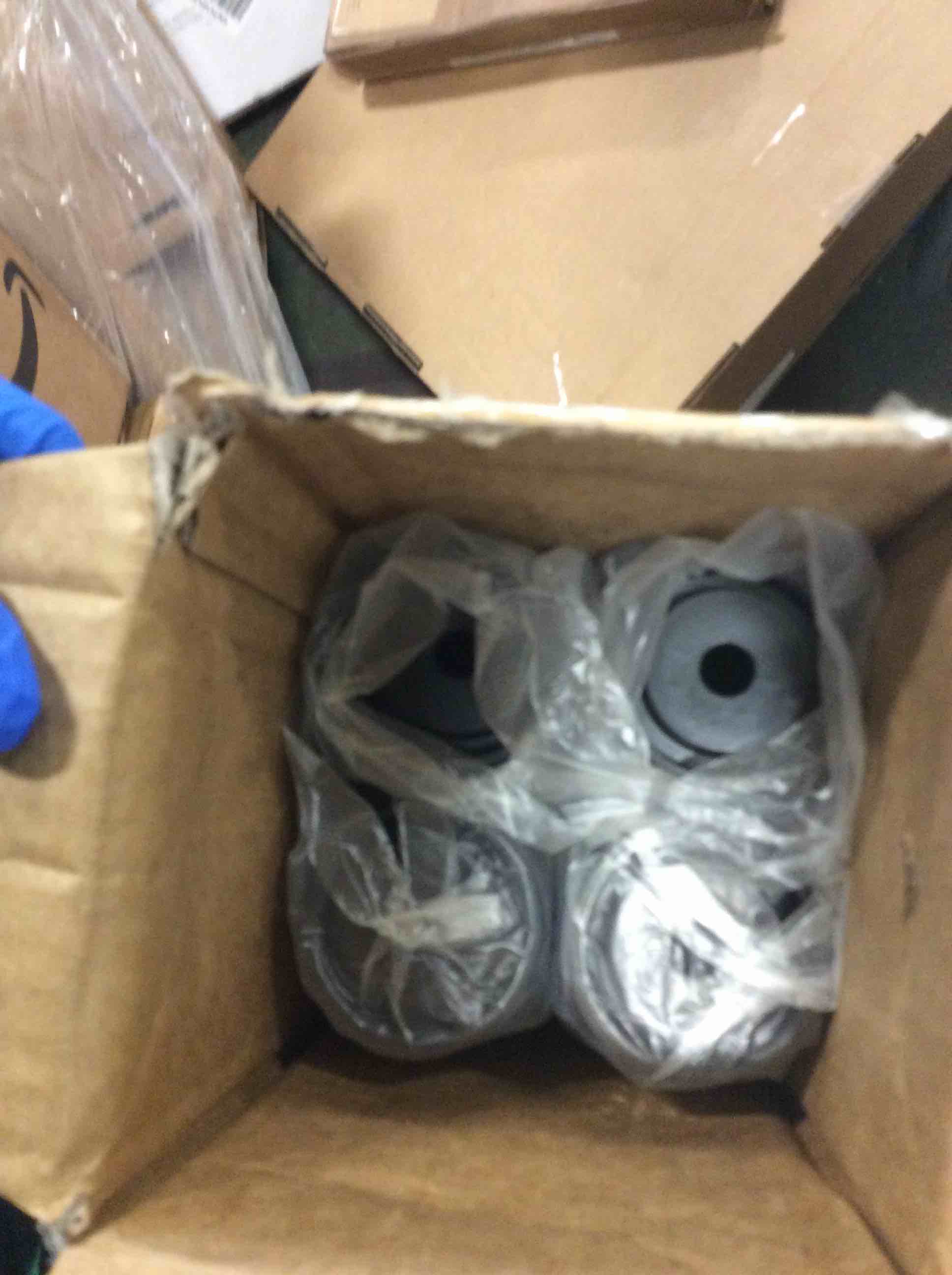 https://s3.amazonaws.com/lotting-images-prod/bidfta/BLU5859915_1704310504768.jpeg