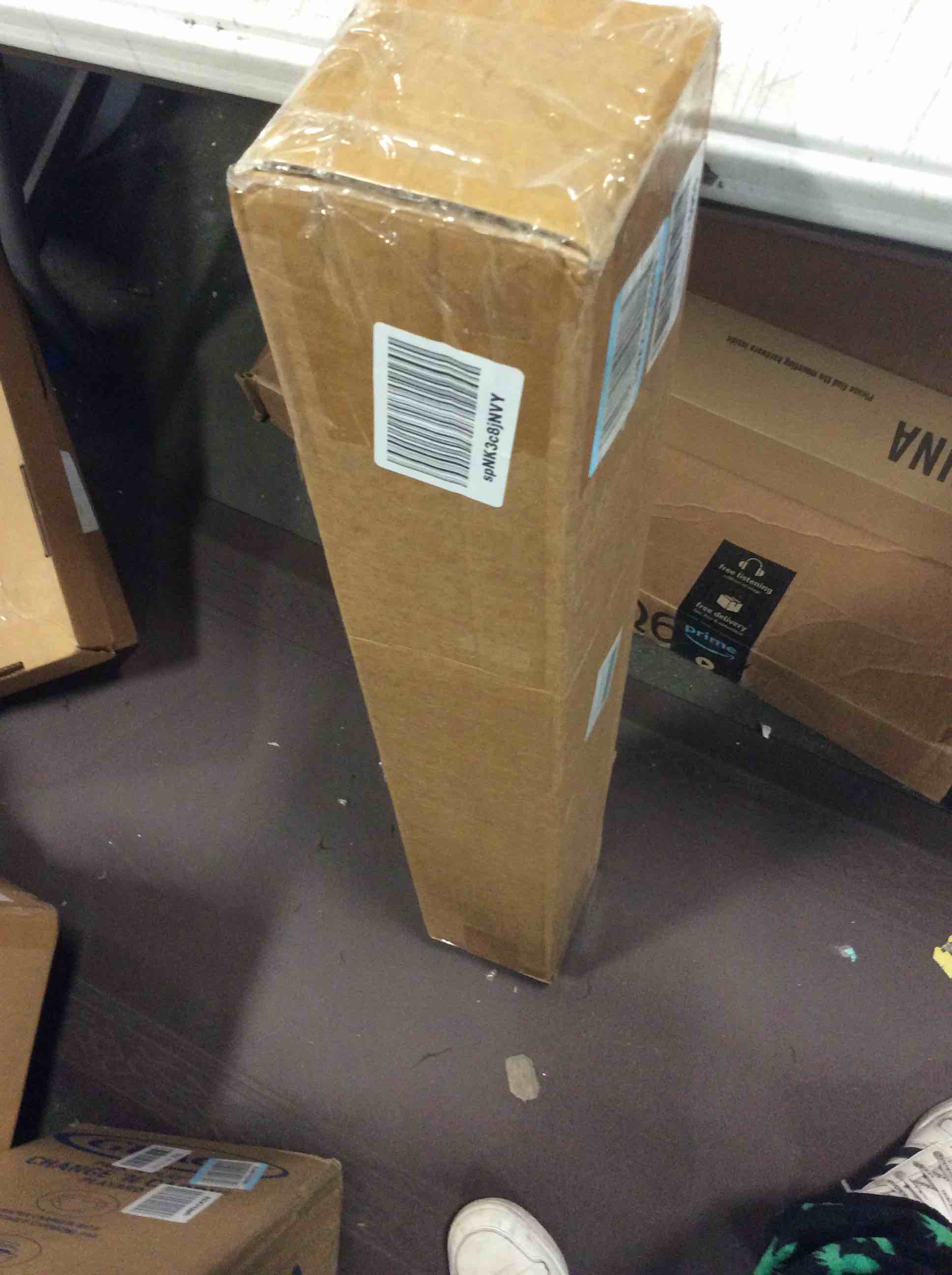 https://s3.amazonaws.com/lotting-images-prod/bidfta/BLU5859915_1704310530163.jpeg