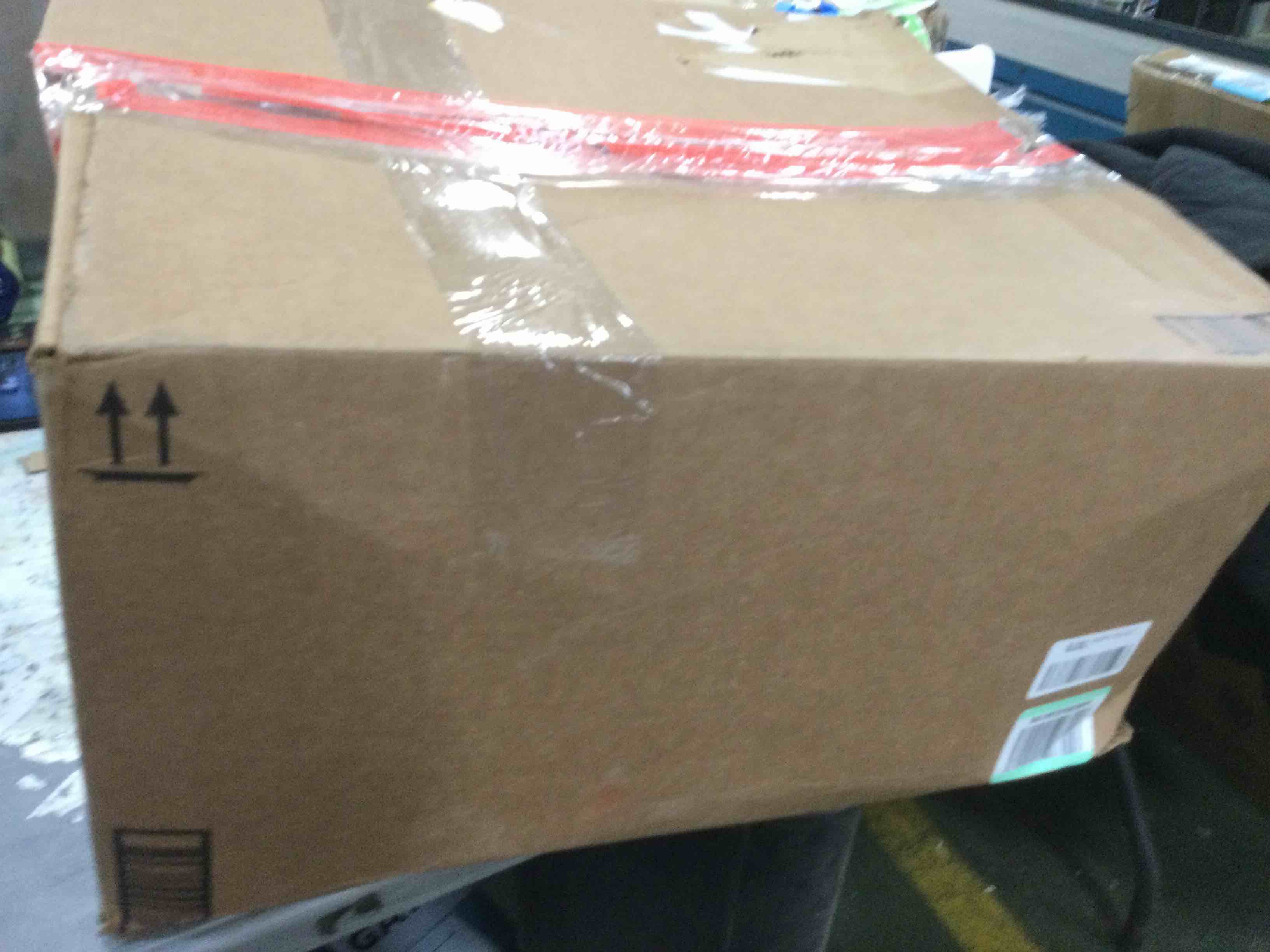 https://s3.amazonaws.com/lotting-images-prod/bidfta/BLU5860056_1704475618646.jpeg
