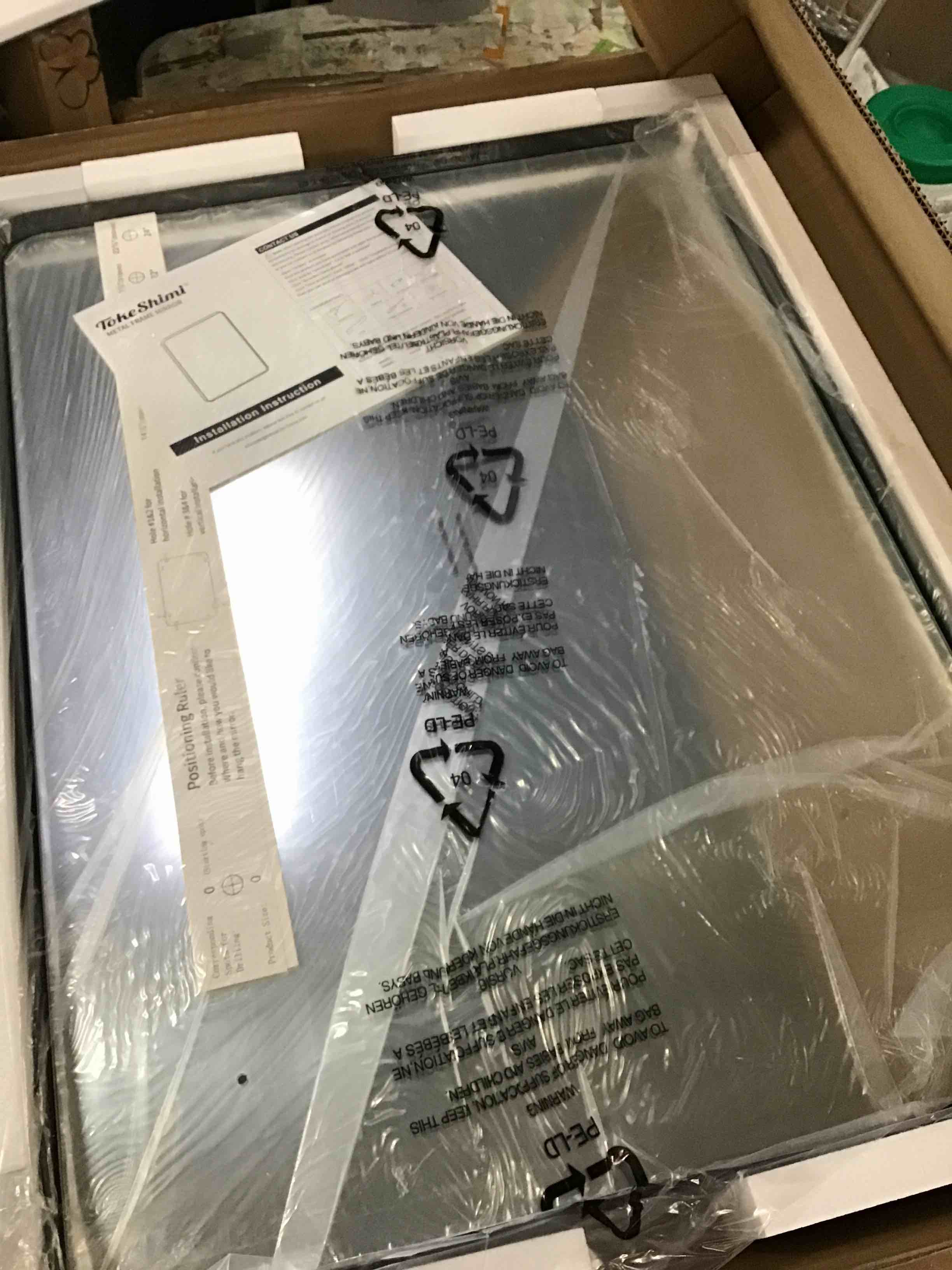 https://s3.amazonaws.com/lotting-images-prod/bidfta/BLU5860992_1703772573836.jpeg