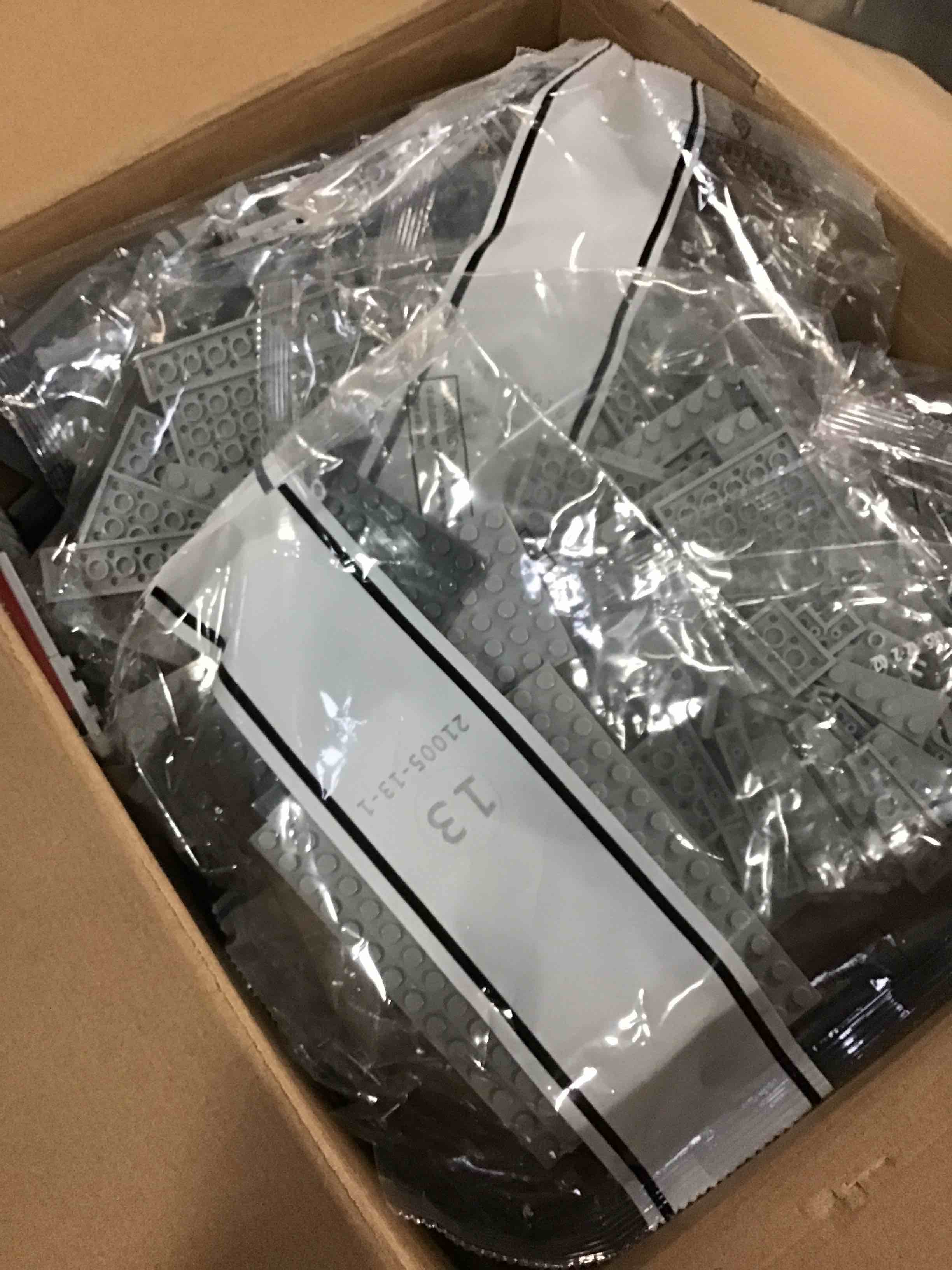 https://s3.amazonaws.com/lotting-images-prod/bidfta/BLU5861107_1703789816490.jpeg