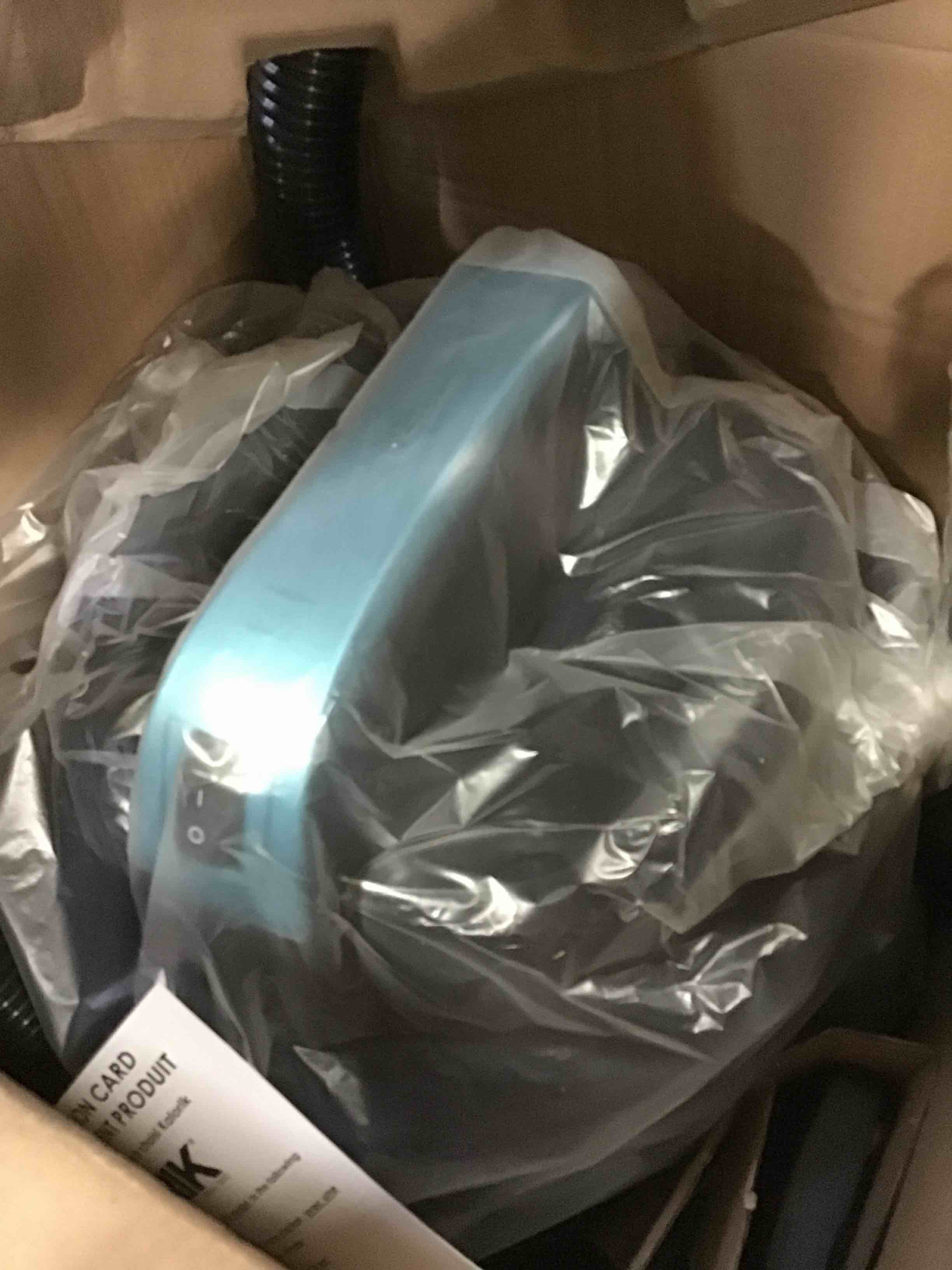 https://s3.amazonaws.com/lotting-images-prod/bidfta/BLU5861202_1703859263637.jpeg