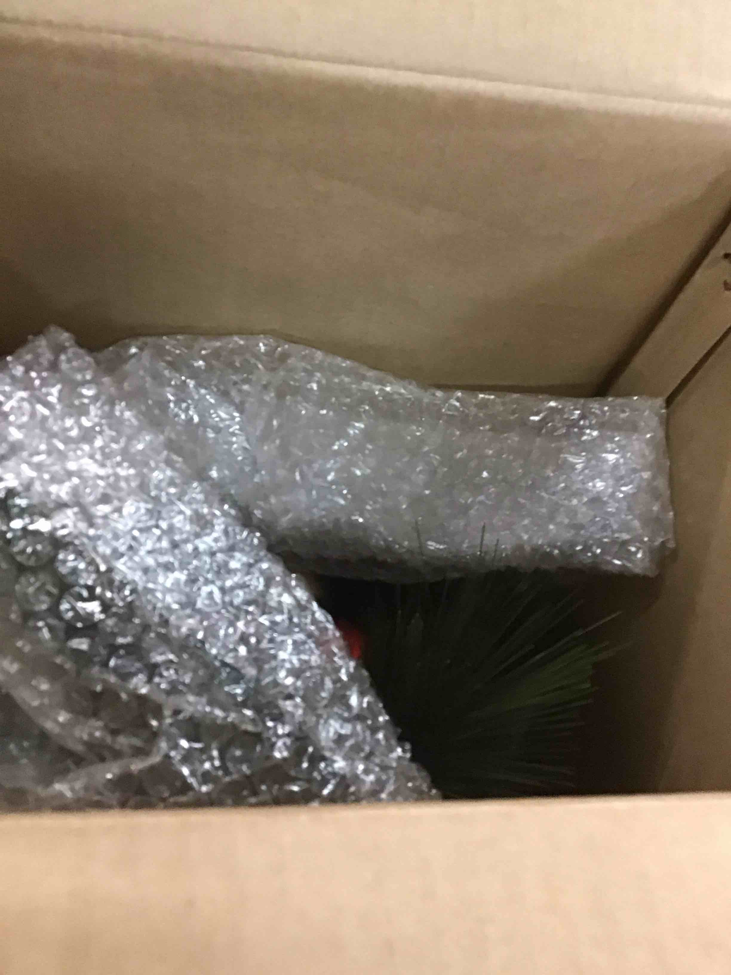 https://s3.amazonaws.com/lotting-images-prod/bidfta/BLU5861348_1703943279637.jpeg