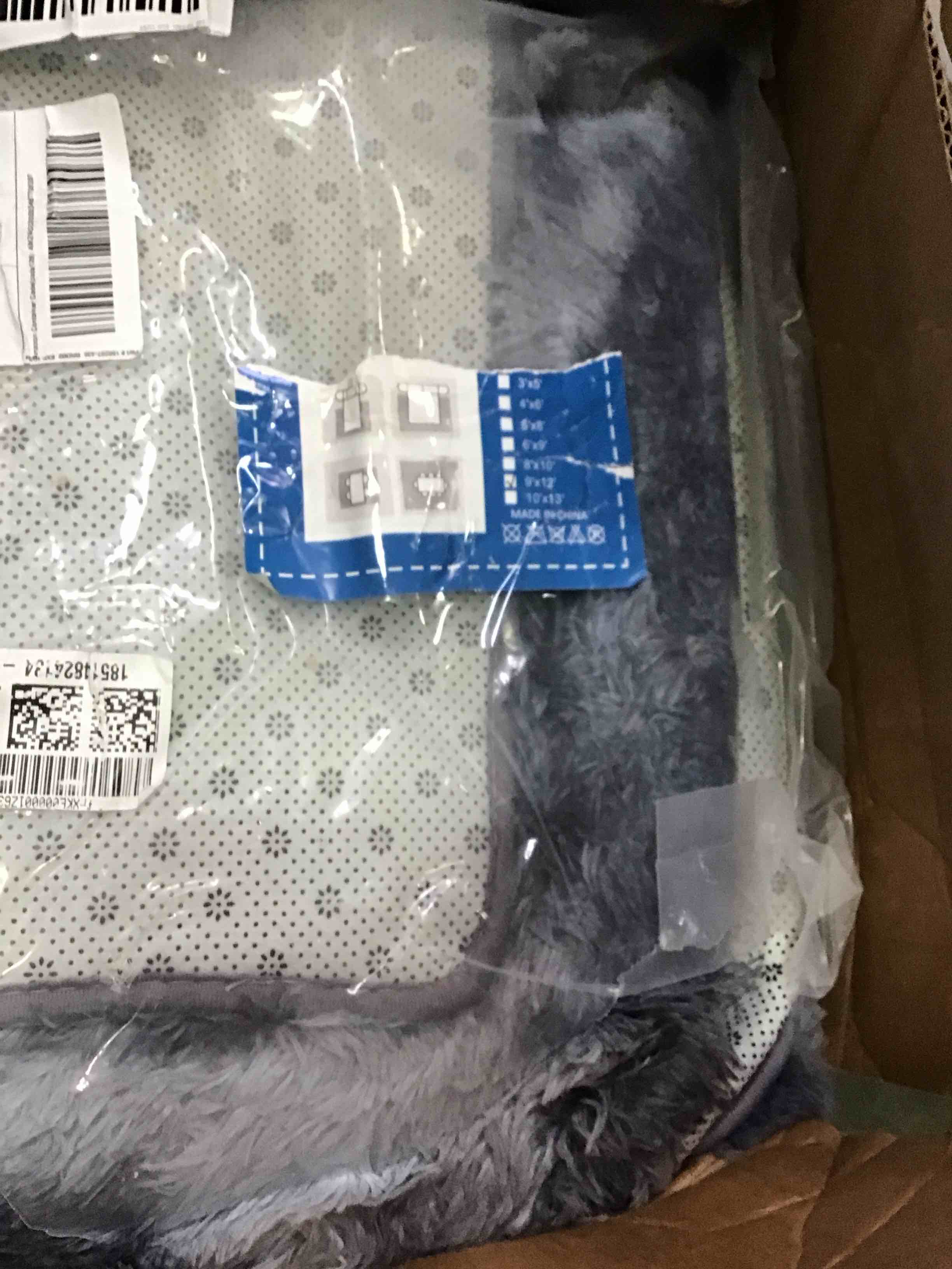 https://s3.amazonaws.com/lotting-images-prod/bidfta/BLU5861472_1703953153705.jpeg