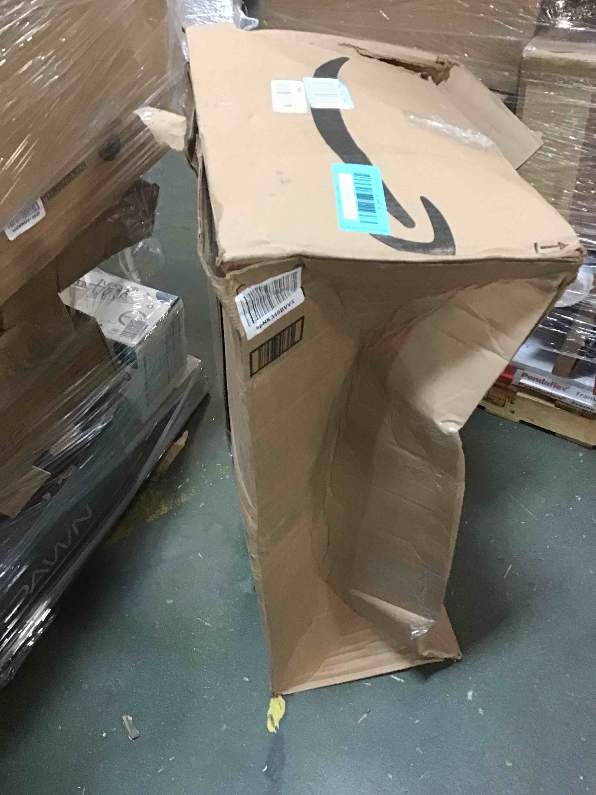 https://s3.amazonaws.com/lotting-images-prod/bidfta/BLU5861973_1704811140695.jpeg