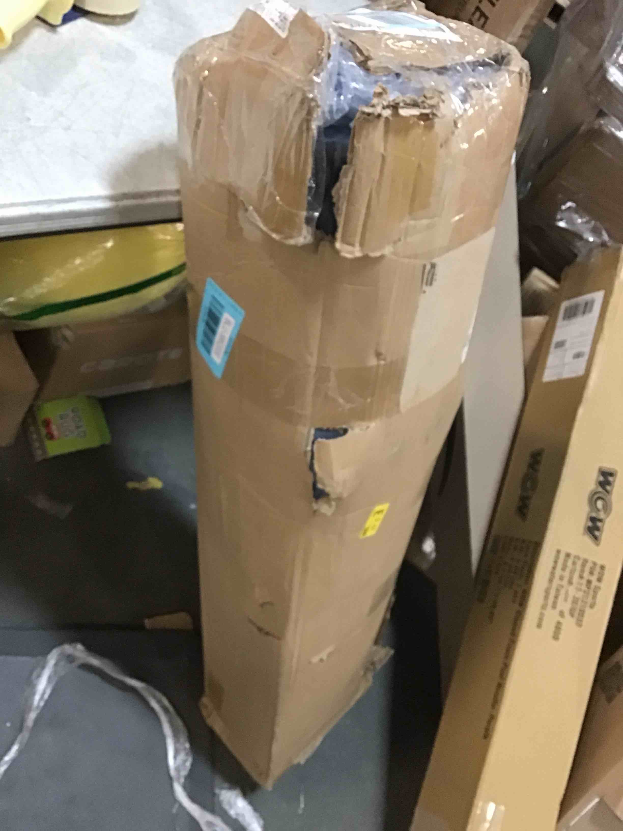 https://s3.amazonaws.com/lotting-images-prod/bidfta/BLU5862000_1704815201187.jpeg