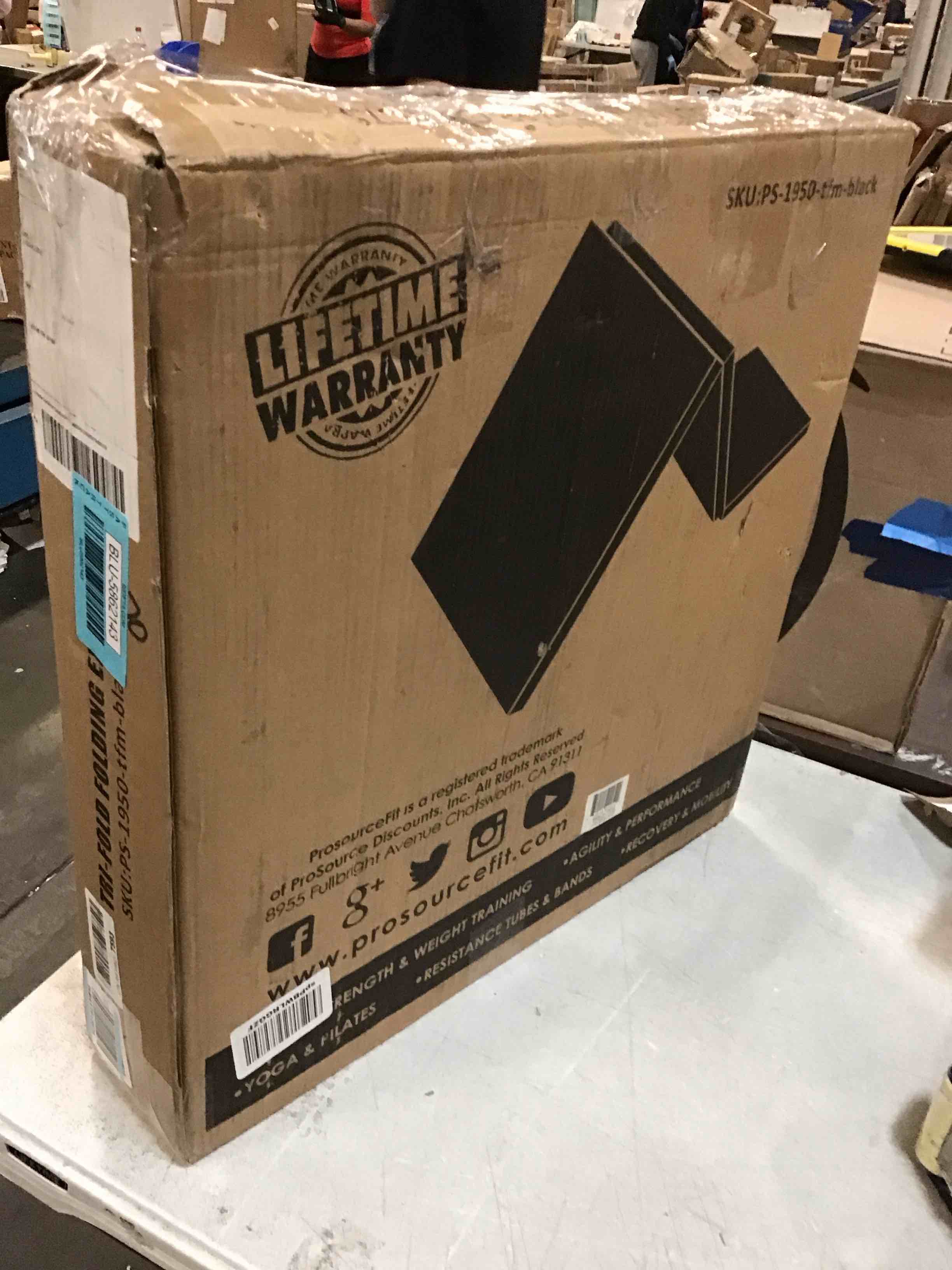 https://s3.amazonaws.com/lotting-images-prod/bidfta/BLU5862143_1704834408341.jpeg
