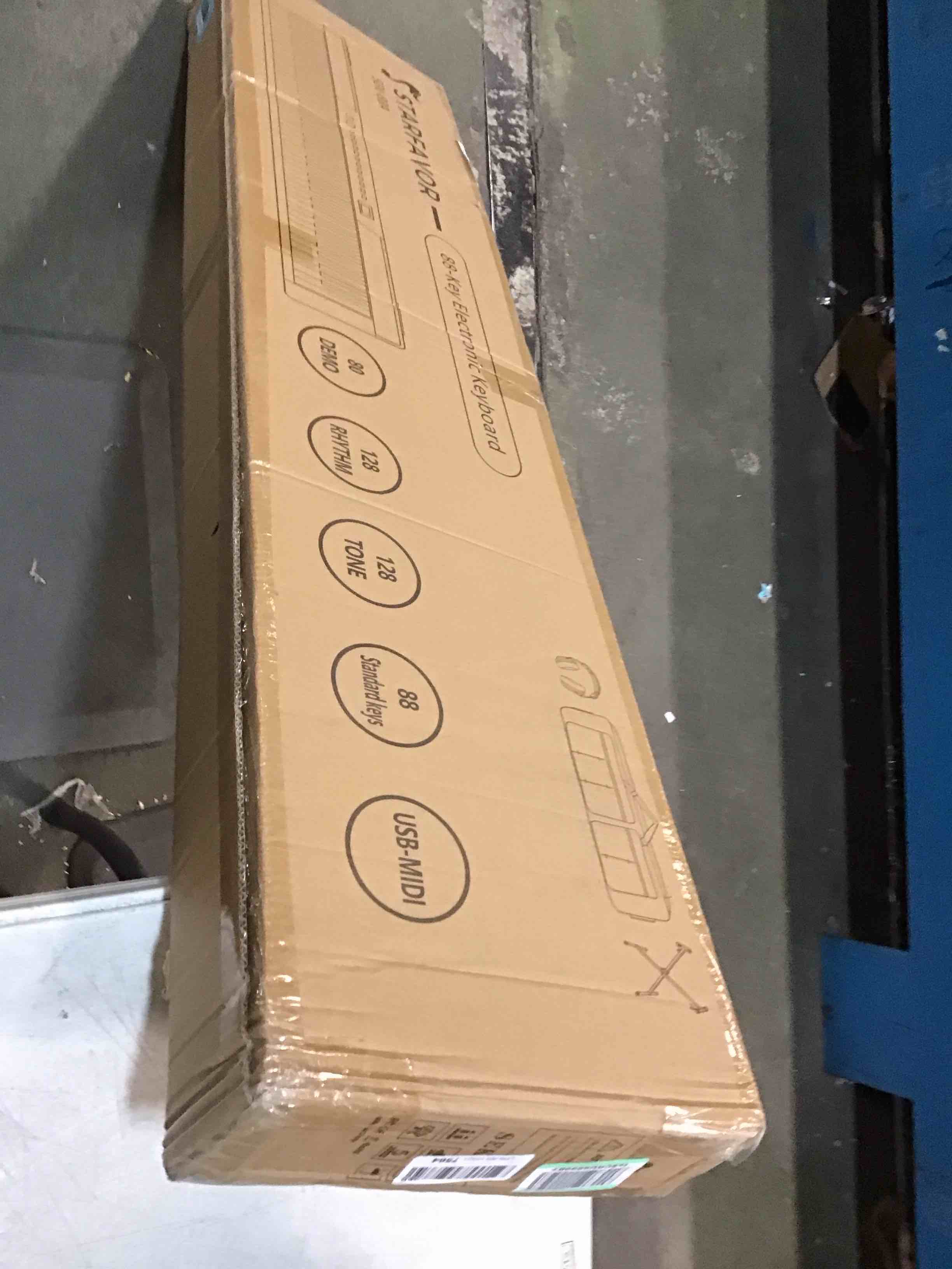 https://s3.amazonaws.com/lotting-images-prod/bidfta/BLU5862420_1704975612199.jpeg