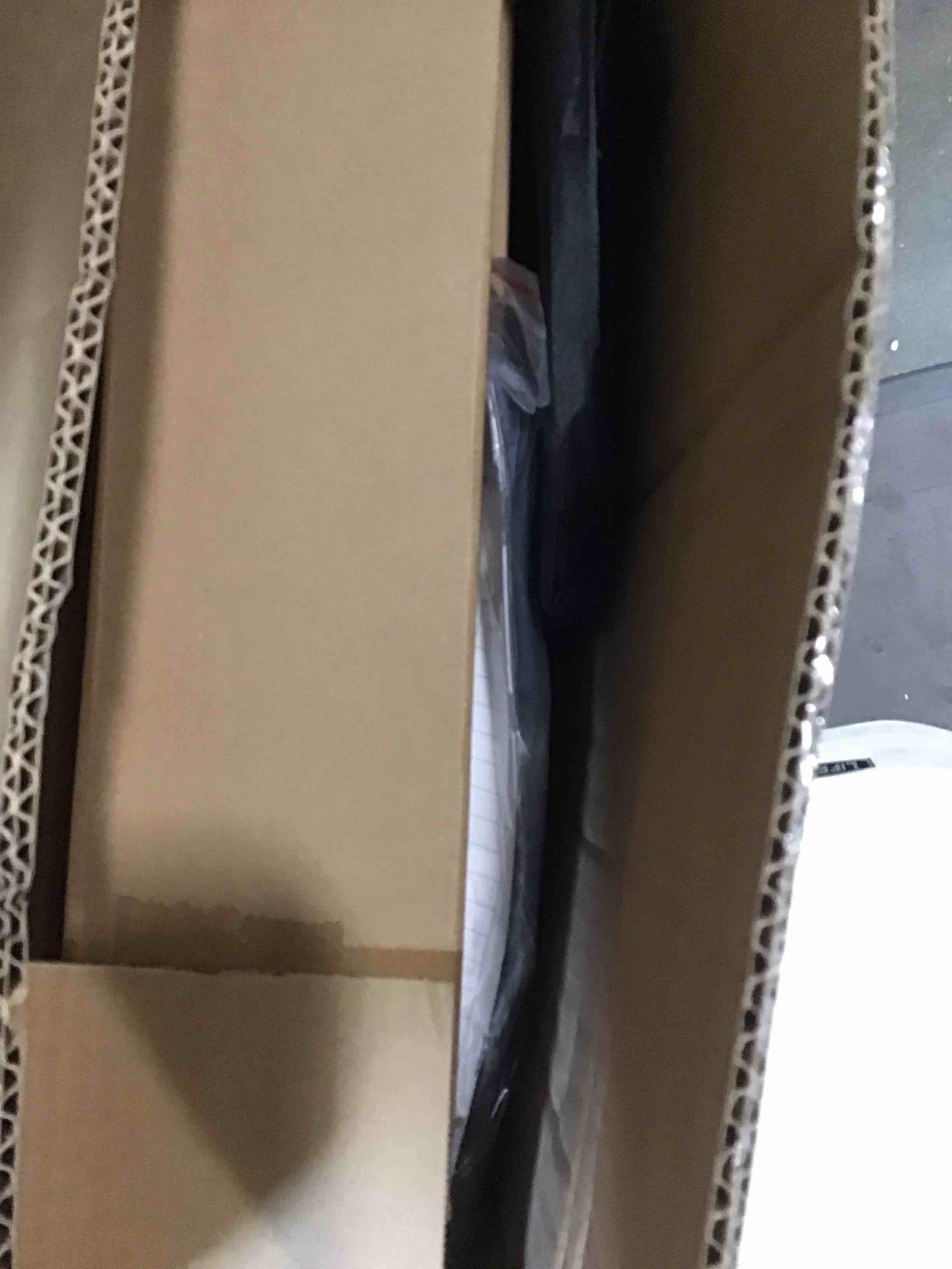 https://s3.amazonaws.com/lotting-images-prod/bidfta/BLU5862420_1704975634422.jpeg