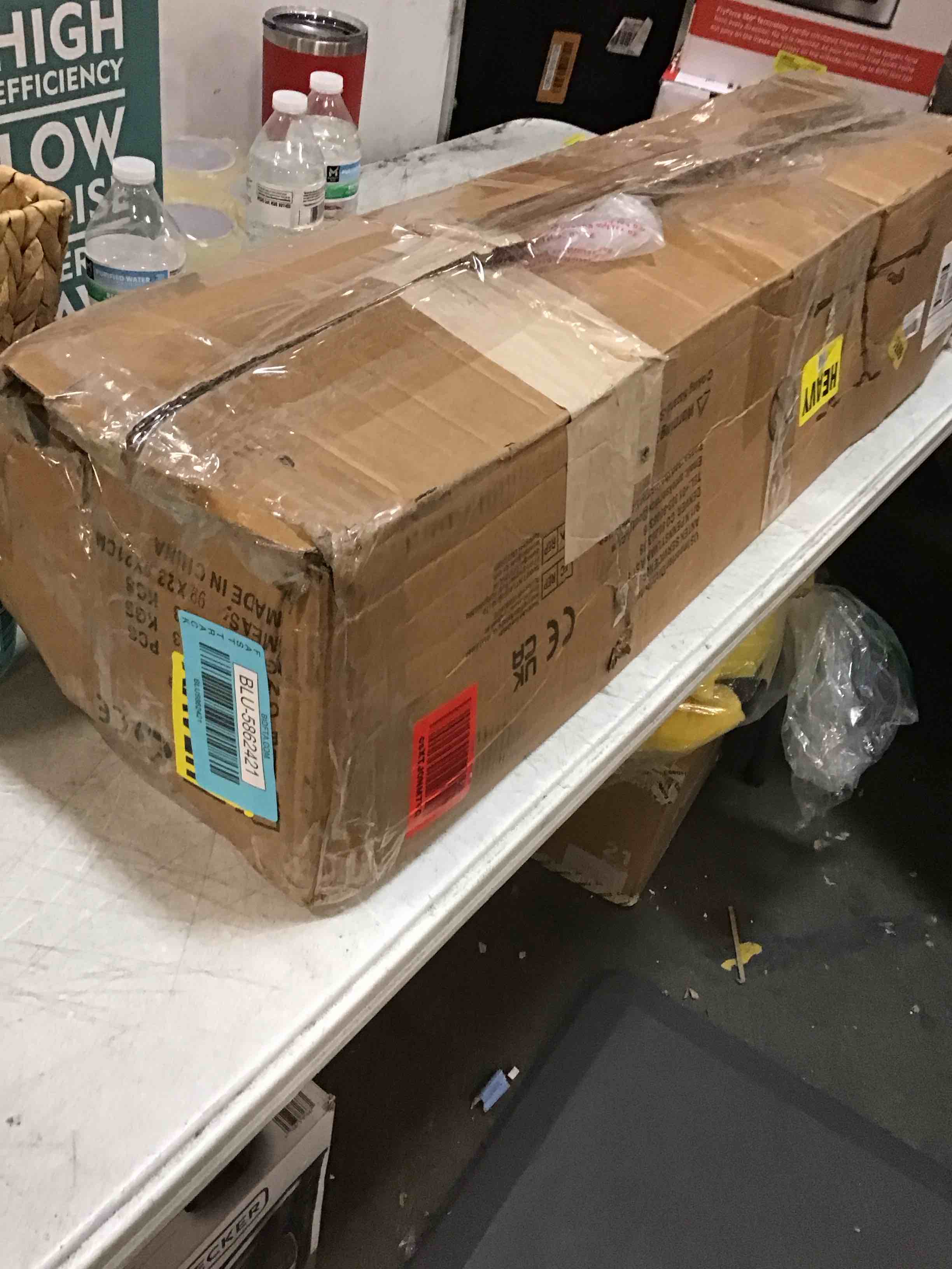 https://s3.amazonaws.com/lotting-images-prod/bidfta/BLU5862421_1704975752325.jpeg