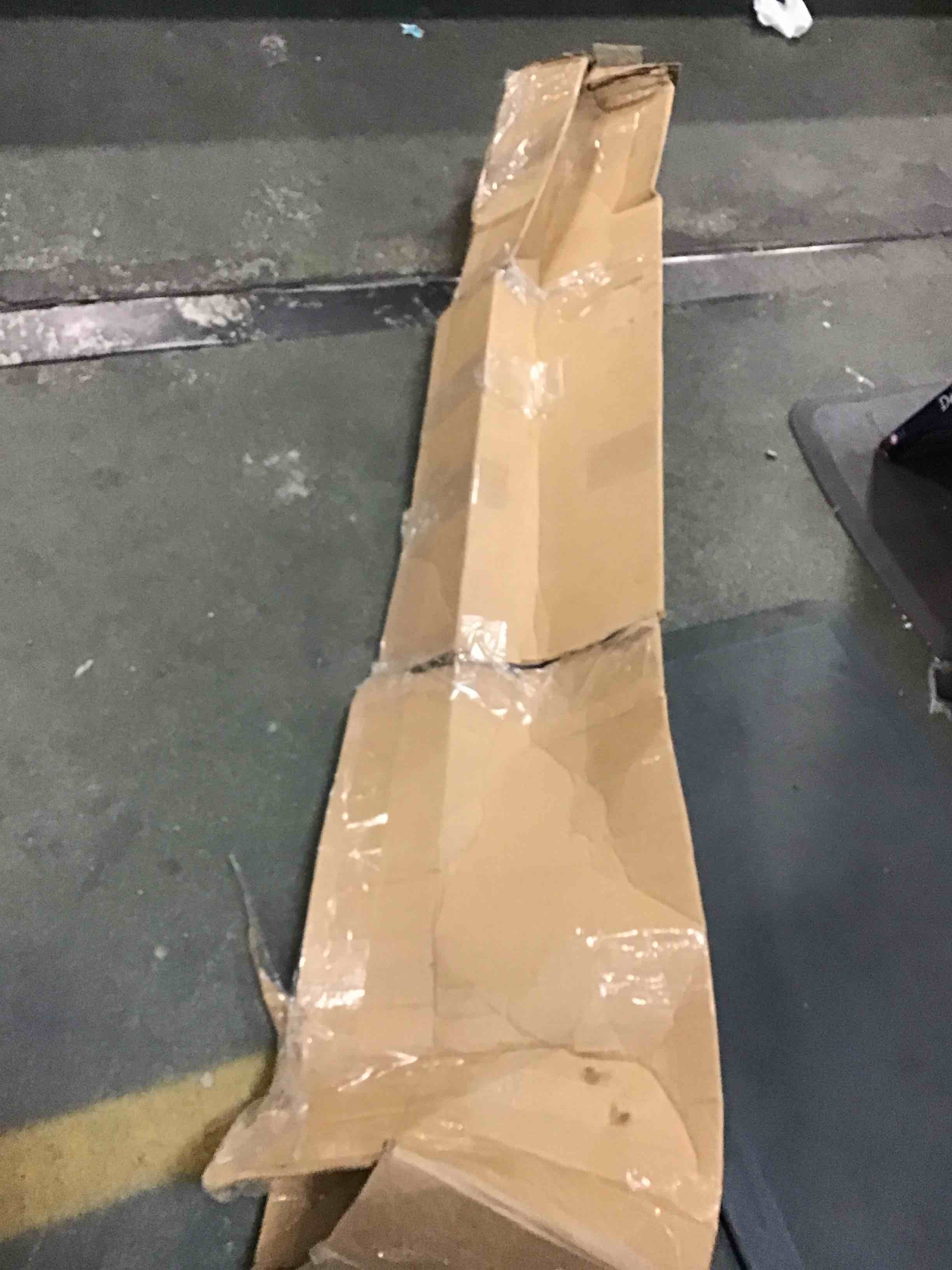 https://s3.amazonaws.com/lotting-images-prod/bidfta/BLU5862422_1704975833254.jpeg